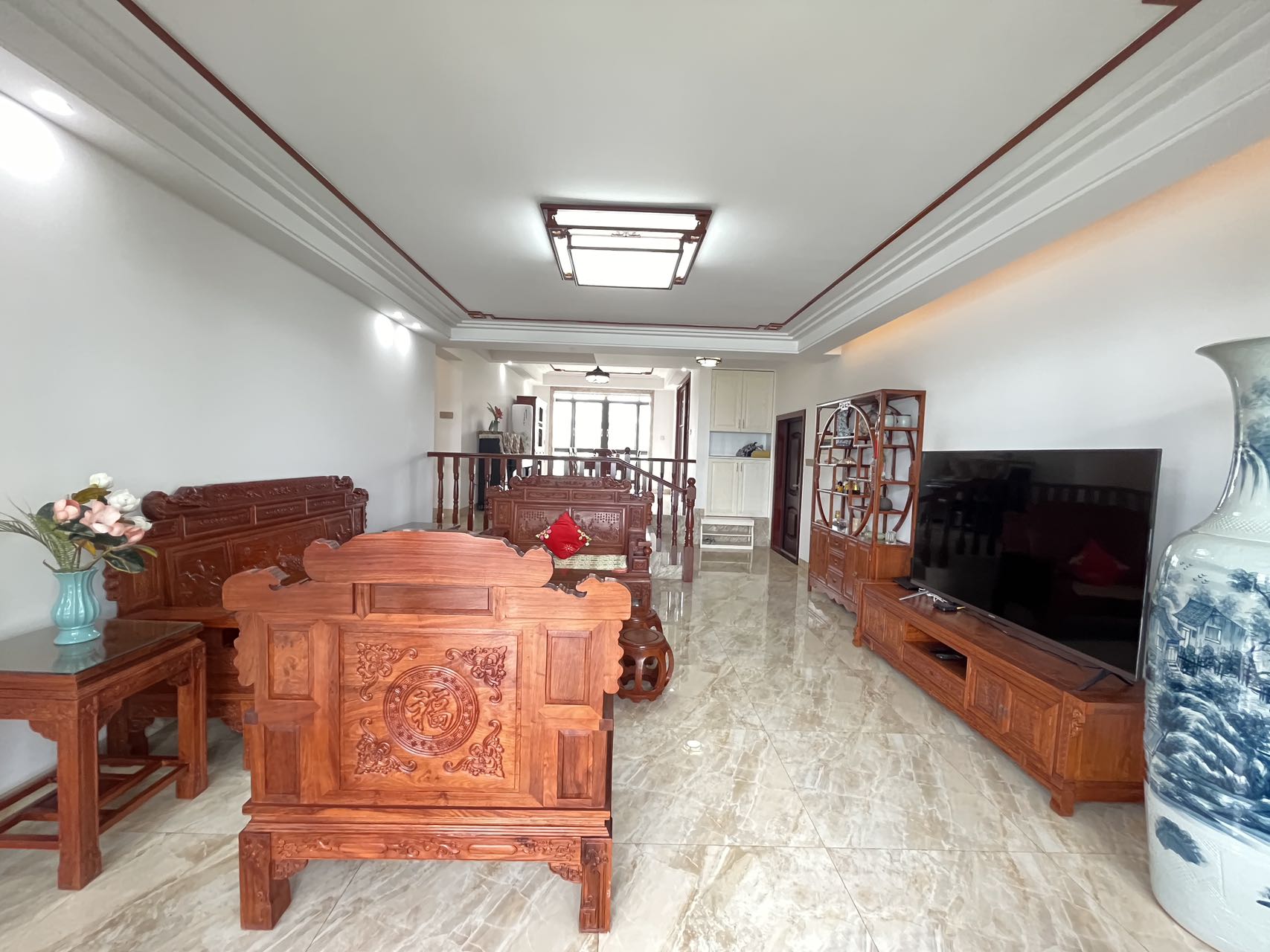 泰达比华利山庄 4室2厅2卫 480.0万 泰达比华利山庄 4室2厅2卫 480.0万室内图