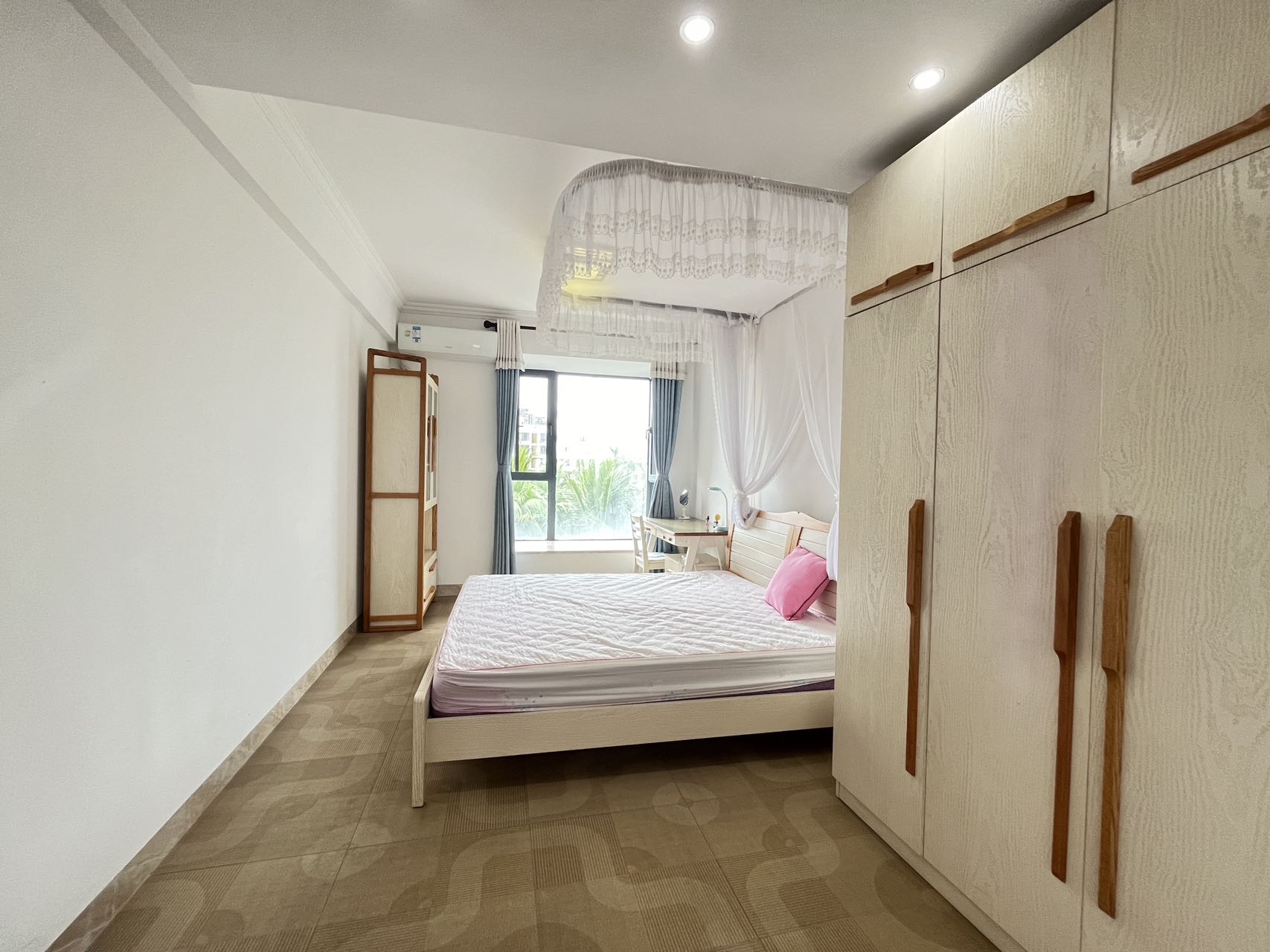 泰达比华利山庄 4室2厅2卫 480.0万 泰达比华利山庄 4室2厅2卫 480.0万室内图