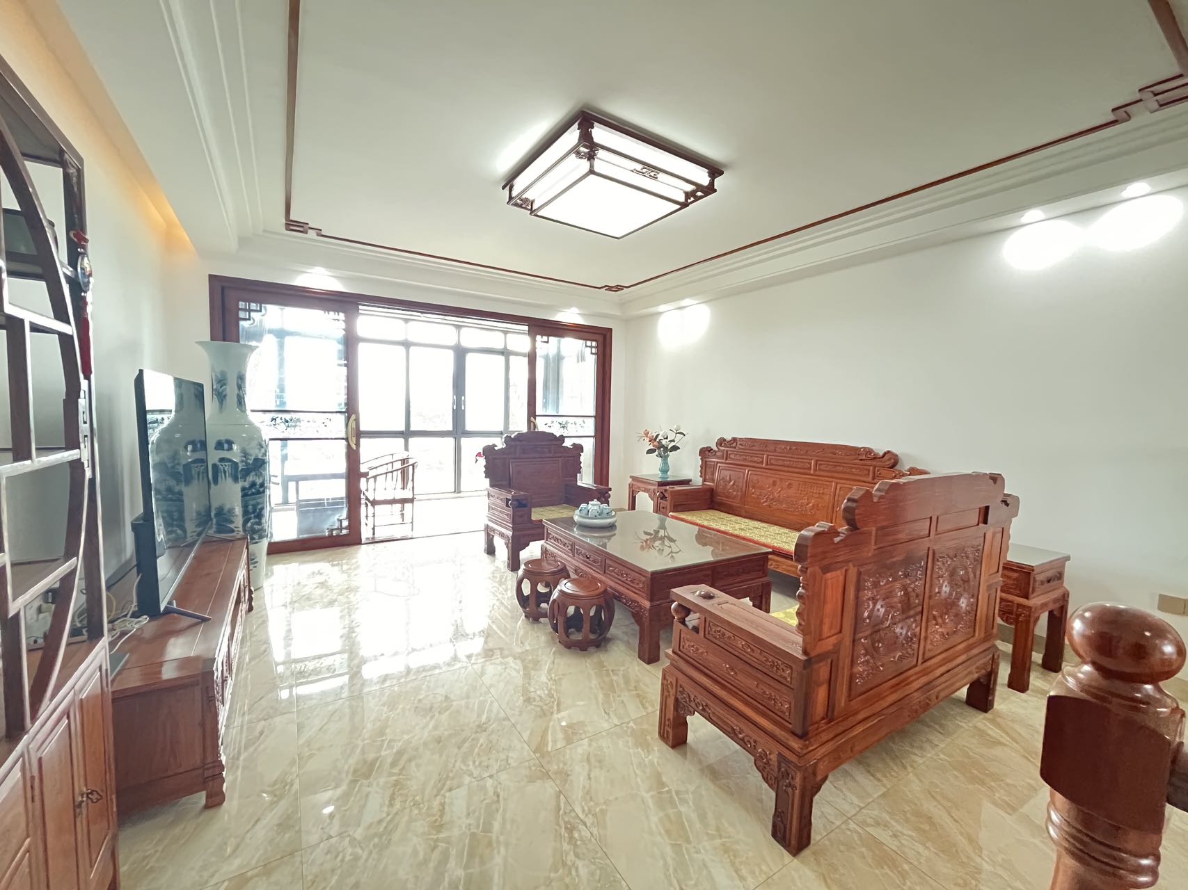 泰达比华利山庄 4室2厅2卫 480.0万 泰达比华利山庄 4室2厅2卫 480.0万室内图