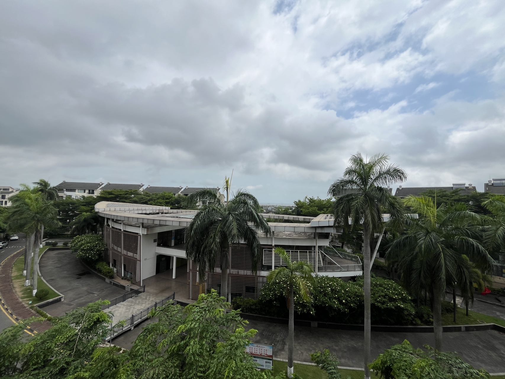 泰达比华利山庄 4室2厅2卫 480.0万 泰达比华利山庄 4室2厅2卫 480.0万小区图