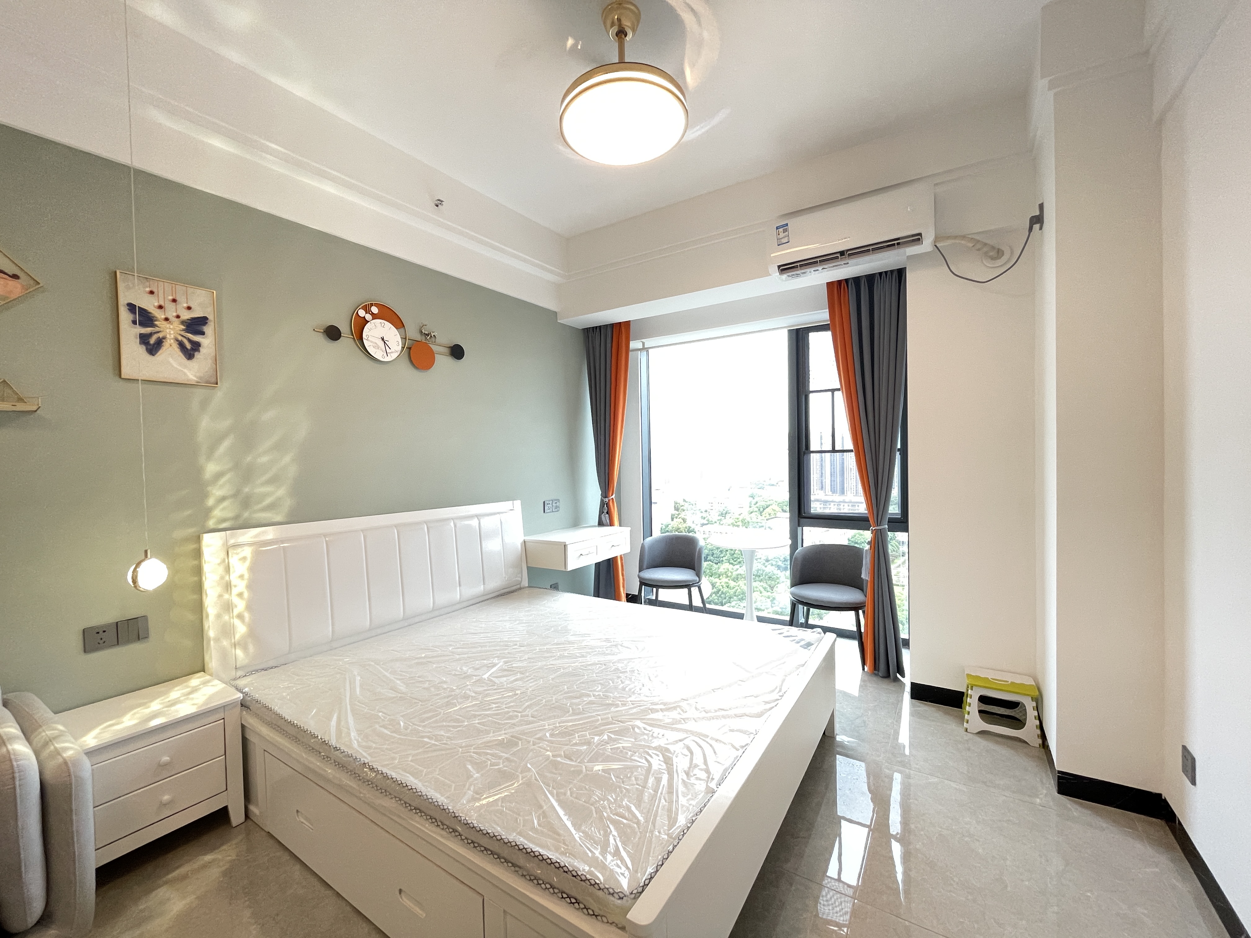 万润时光里  1室1厅1卫    1800.0元/月 万润时光里  1室1厅1卫    1800.0元/月室内图