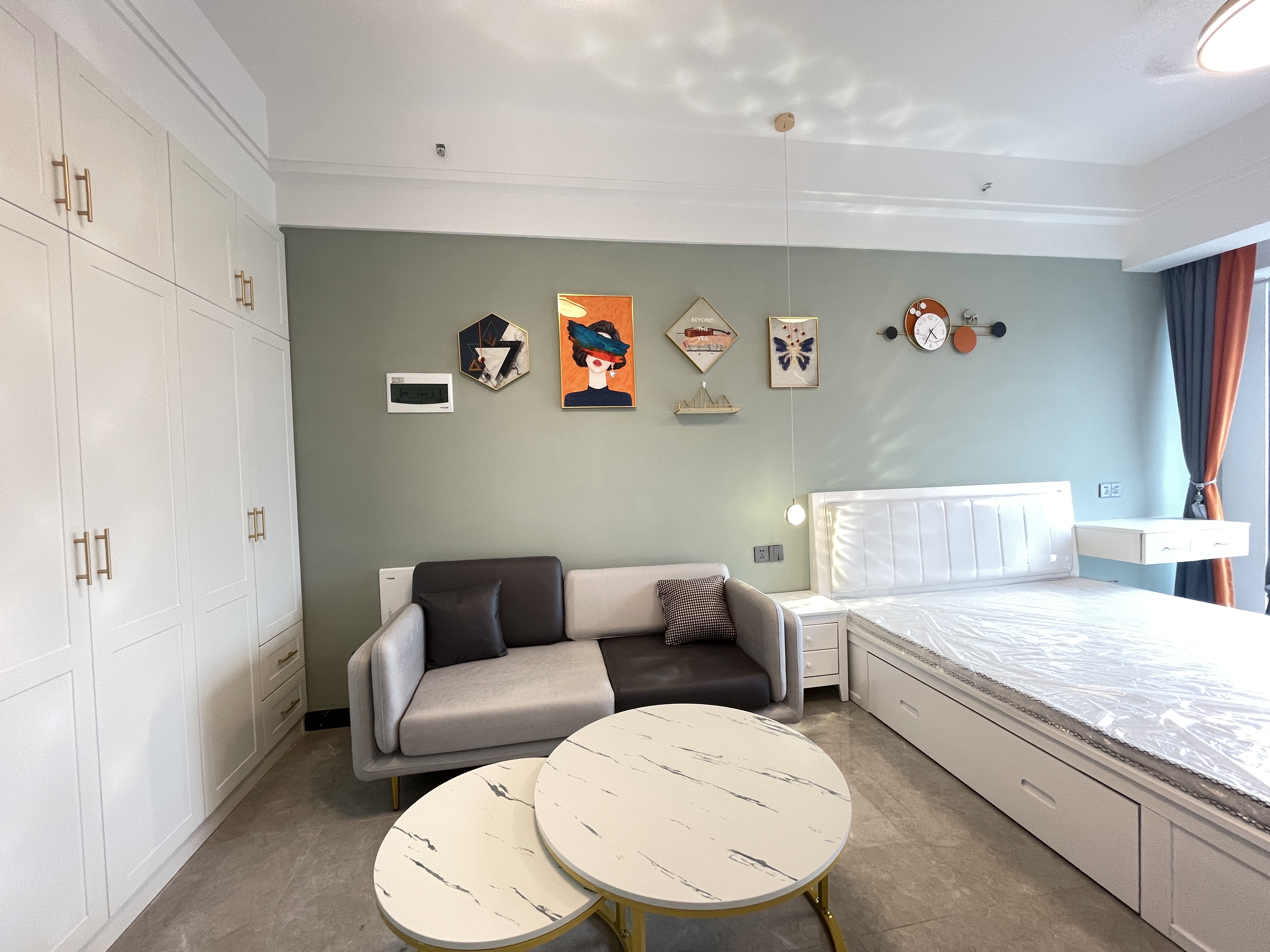 万润时光里  1室1厅1卫    1800.0元/月 万润时光里  1室1厅1卫    1800.0元/月室内图