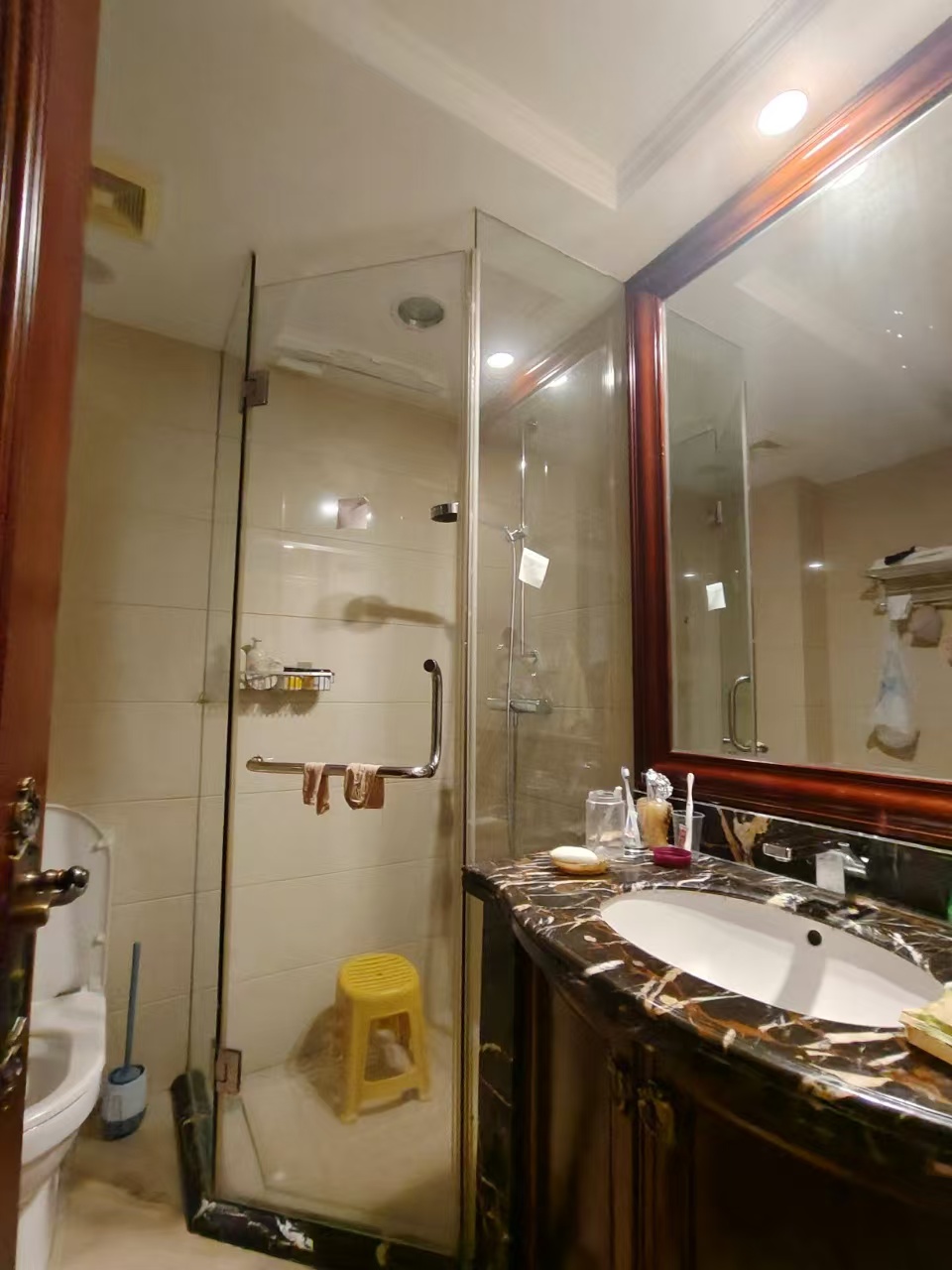 海口湾1号 3室2厅2卫 600.0万 海口湾1号 3室2厅2卫 600.0万室内图