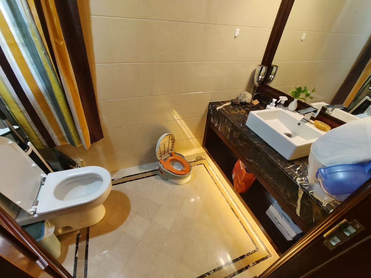 海口湾1号 3室2厅2卫 600.0万 海口湾1号 3室2厅2卫 600.0万室内图