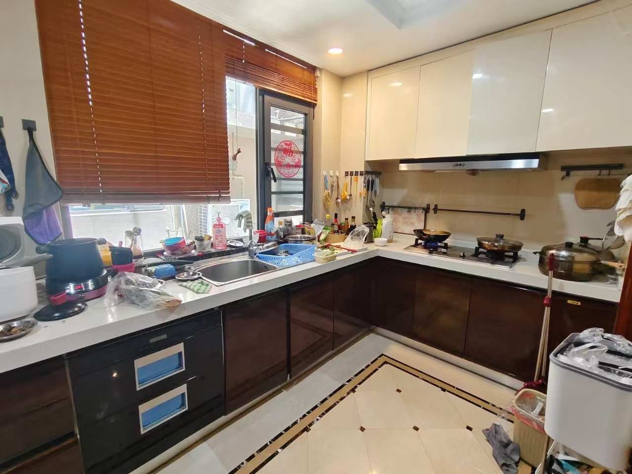 海口湾1号 3室2厅2卫 600.0万 海口湾1号 3室2厅2卫 600.0万室内图