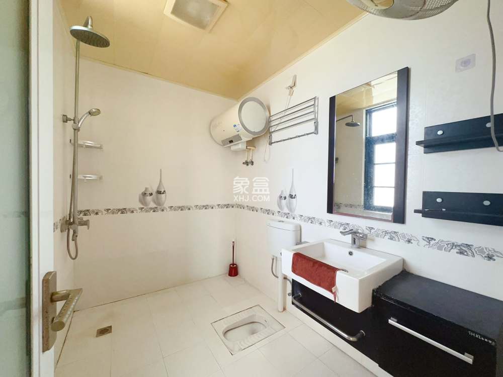 金碧文华 2室2厅1卫 155.0万 金碧文华 2室2厅1卫 155.0万室内图