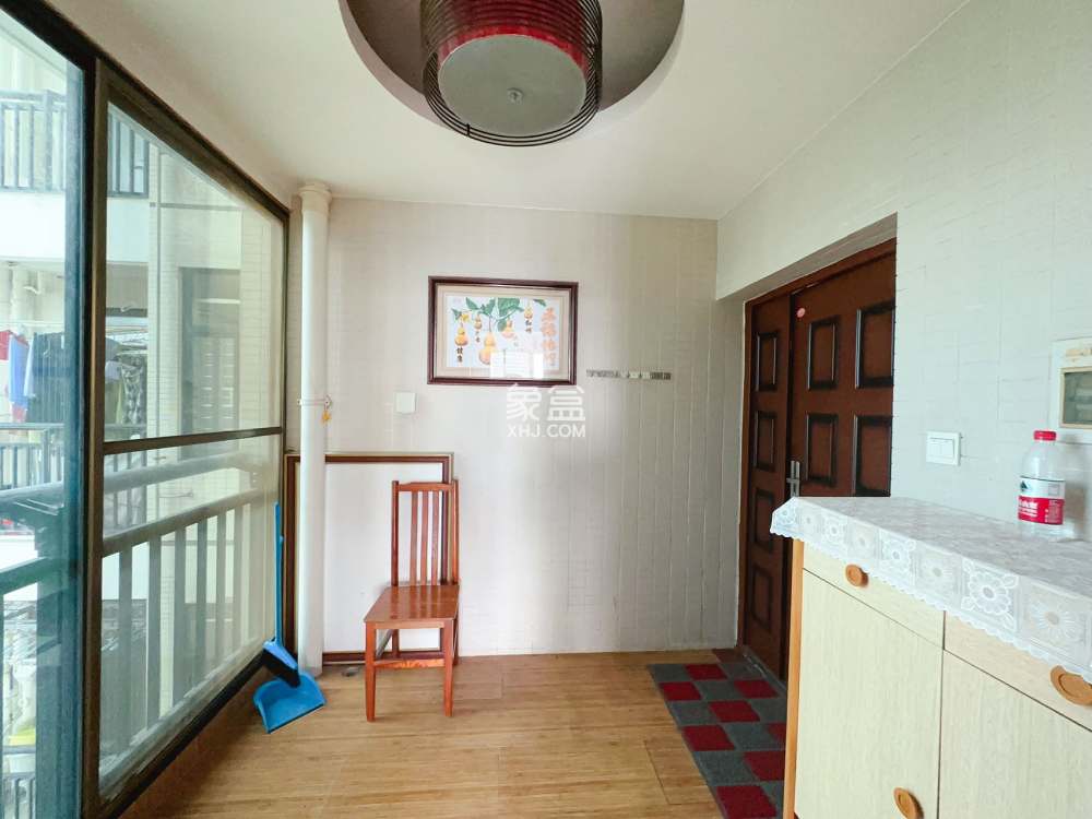 金碧文华 2室2厅1卫 155.0万 金碧文华 2室2厅1卫 155.0万室内图