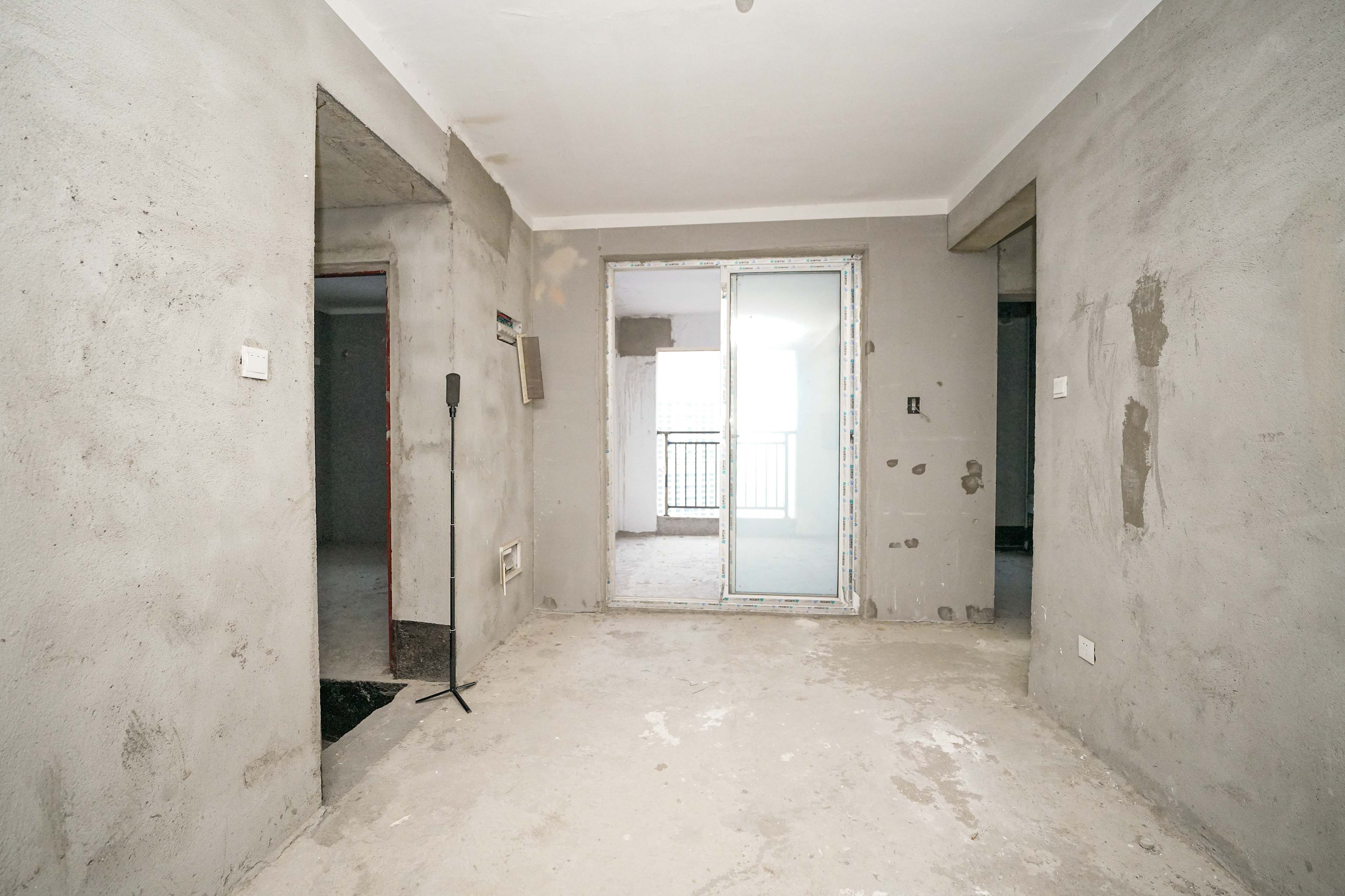 绿地新都会  3室2厅2卫    65.8万 绿地新都会  3室2厅2卫    65.8万客厅