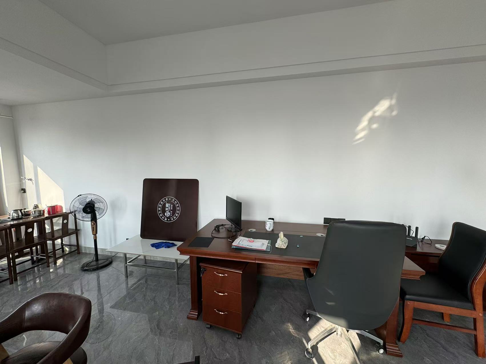 尚格广场 1室1厅1卫 1800.0元/月 尚格广场 1室1厅1卫 1800.0元/月室内图