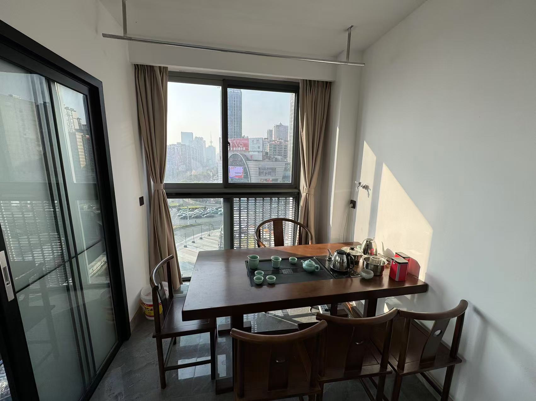 尚格广场 1室1厅1卫 1800.0元/月 尚格广场 1室1厅1卫 1800.0元/月室内图