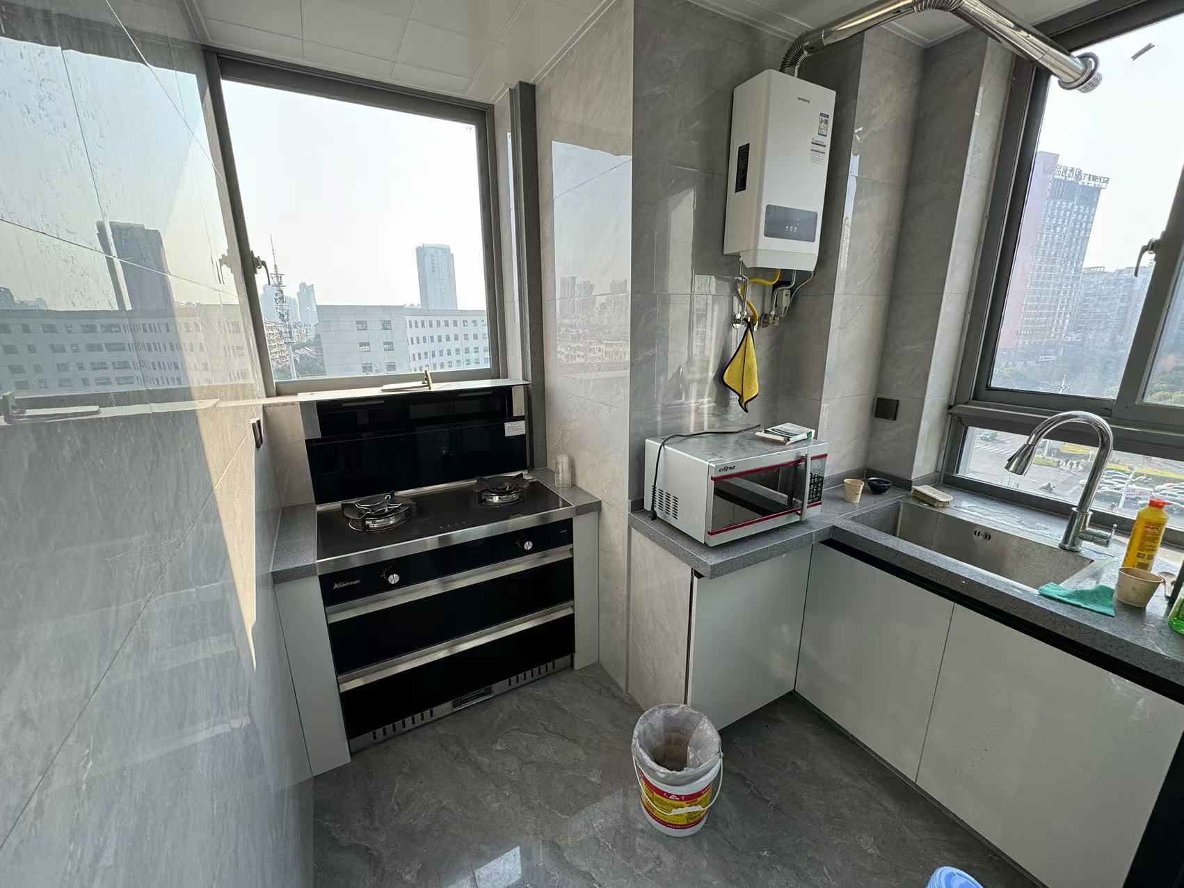 尚格广场 1室1厅1卫 1800.0元/月 尚格广场 1室1厅1卫 1800.0元/月室内图