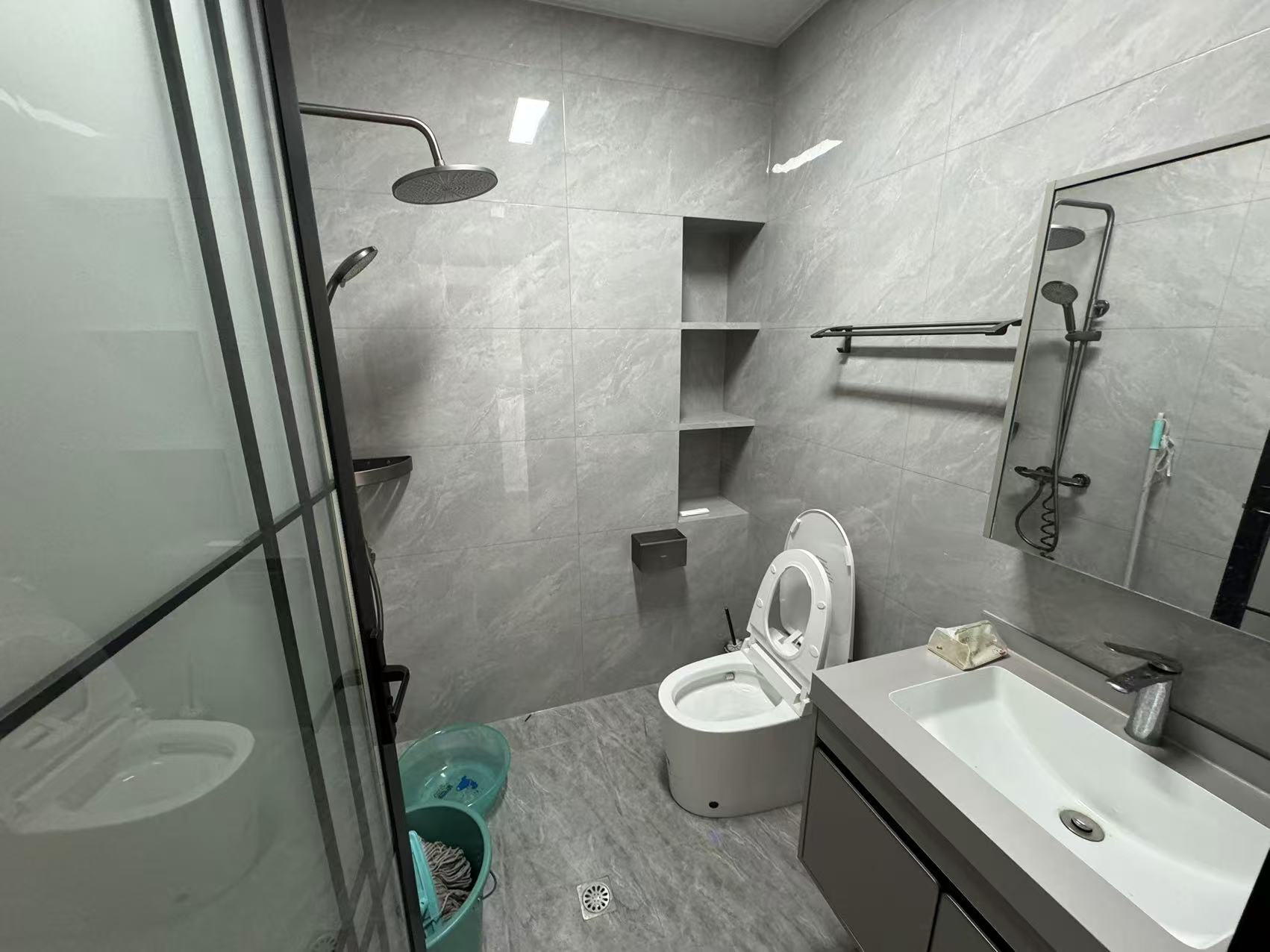 尚格广场 1室1厅1卫 1800.0元/月 尚格广场 1室1厅1卫 1800.0元/月室内图