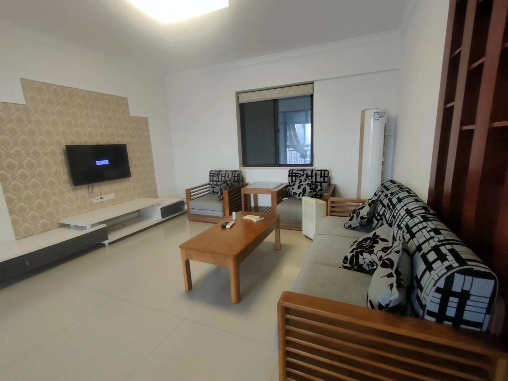 洛杉矶城 3室2厅2卫 209.1万 洛杉矶城 3室2厅2卫 209.1万室内图