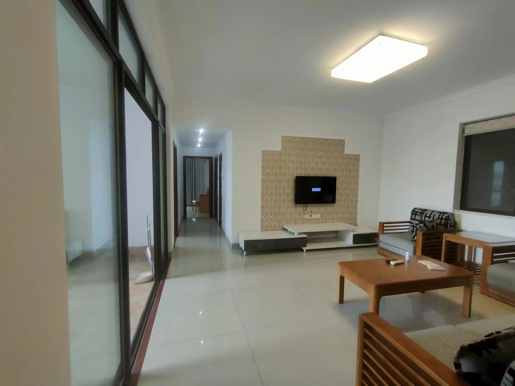 洛杉矶城 3室2厅2卫 209.1万 洛杉矶城 3室2厅2卫 209.1万室内图