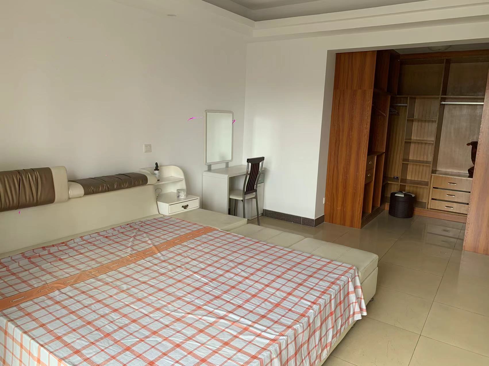 世贸雅苑 4室2厅2卫 220.0万 世贸雅苑 4室2厅2卫 220.0万室内图