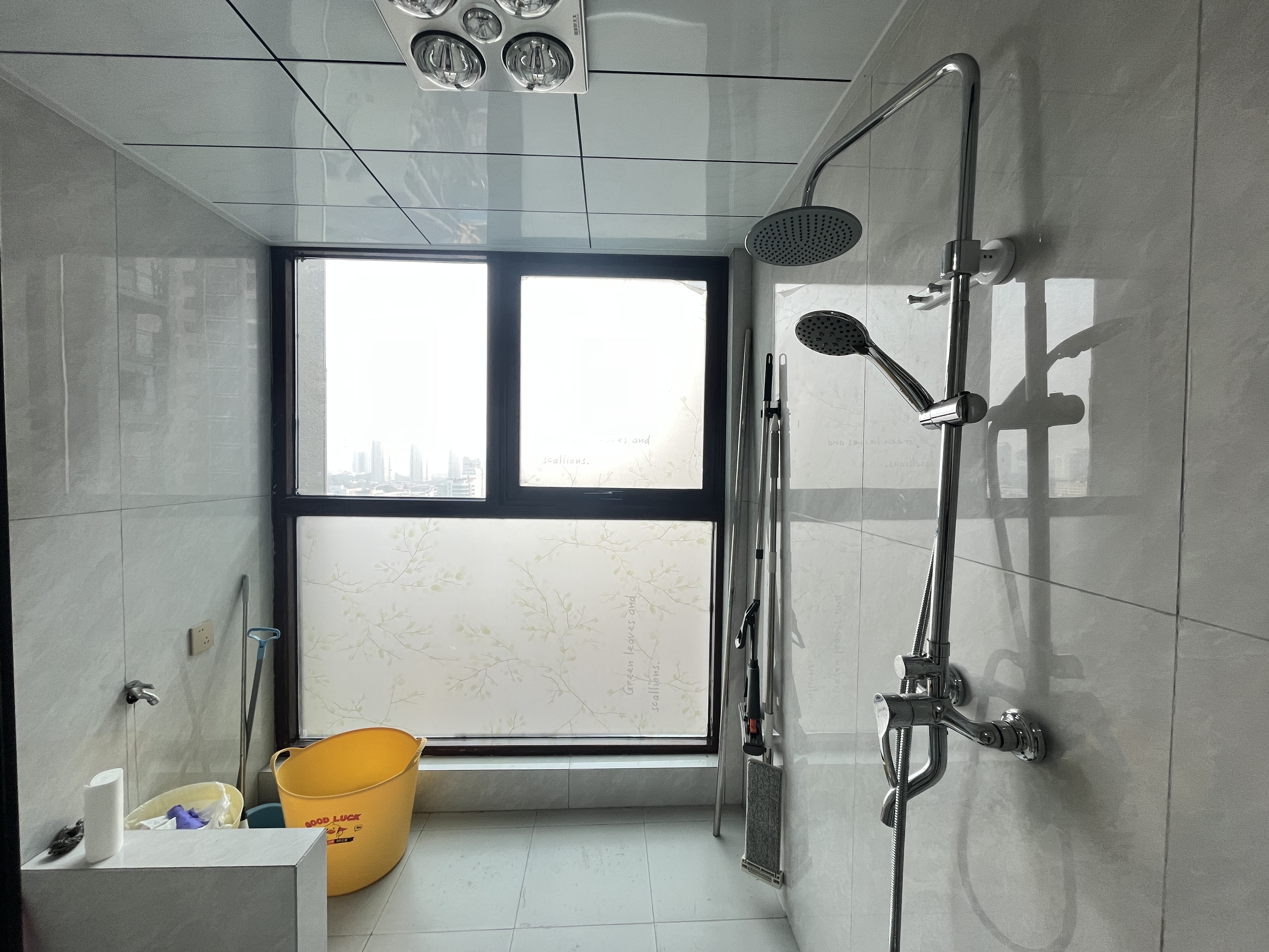 棠湖城市场广场 1室1厅1卫 31.0万 棠湖城市场广场 1室1厅1卫 31.0万室内图