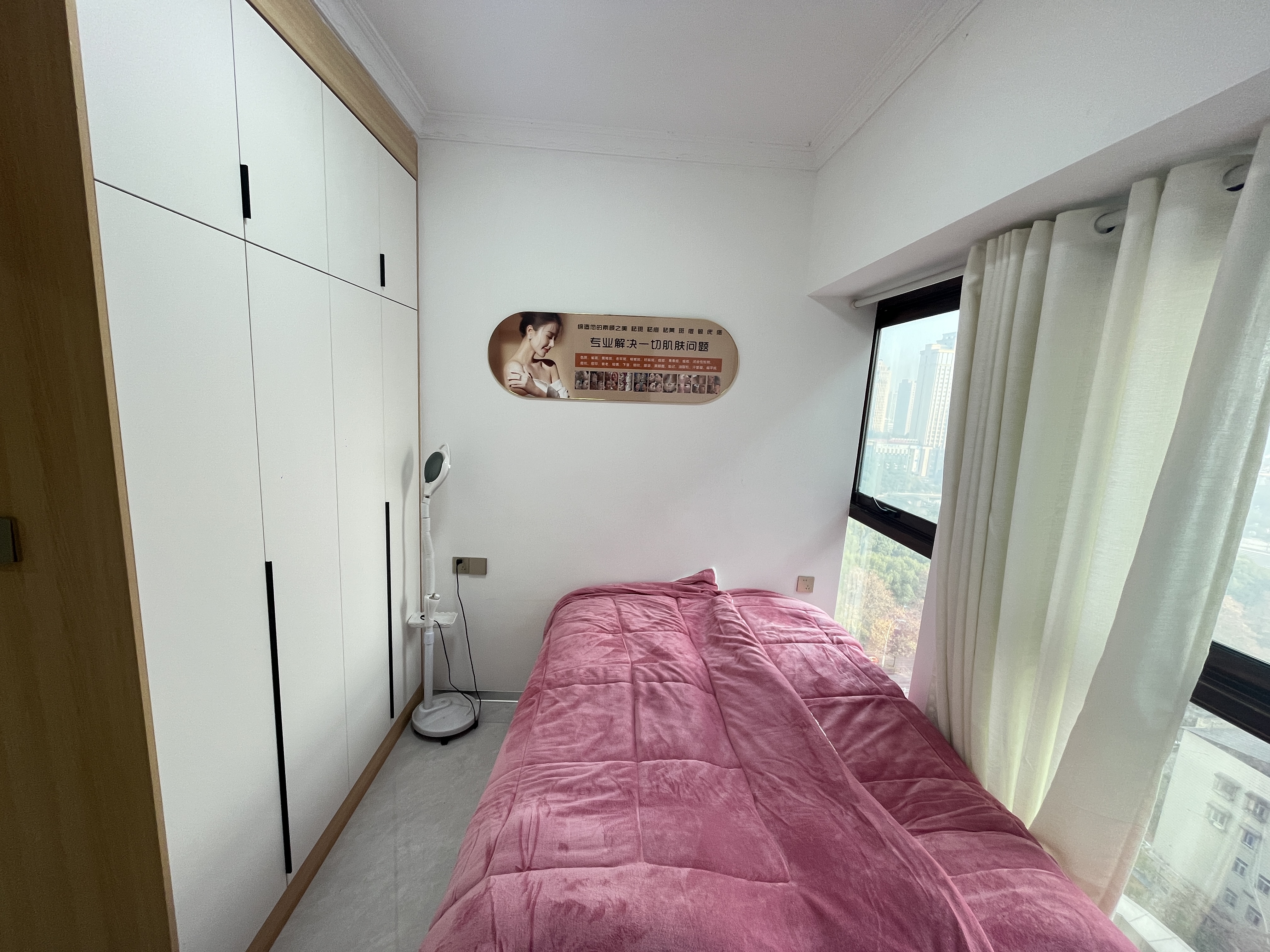 棠湖城市场广场 1室1厅1卫 31.0万 棠湖城市场广场 1室1厅1卫 31.0万室内图