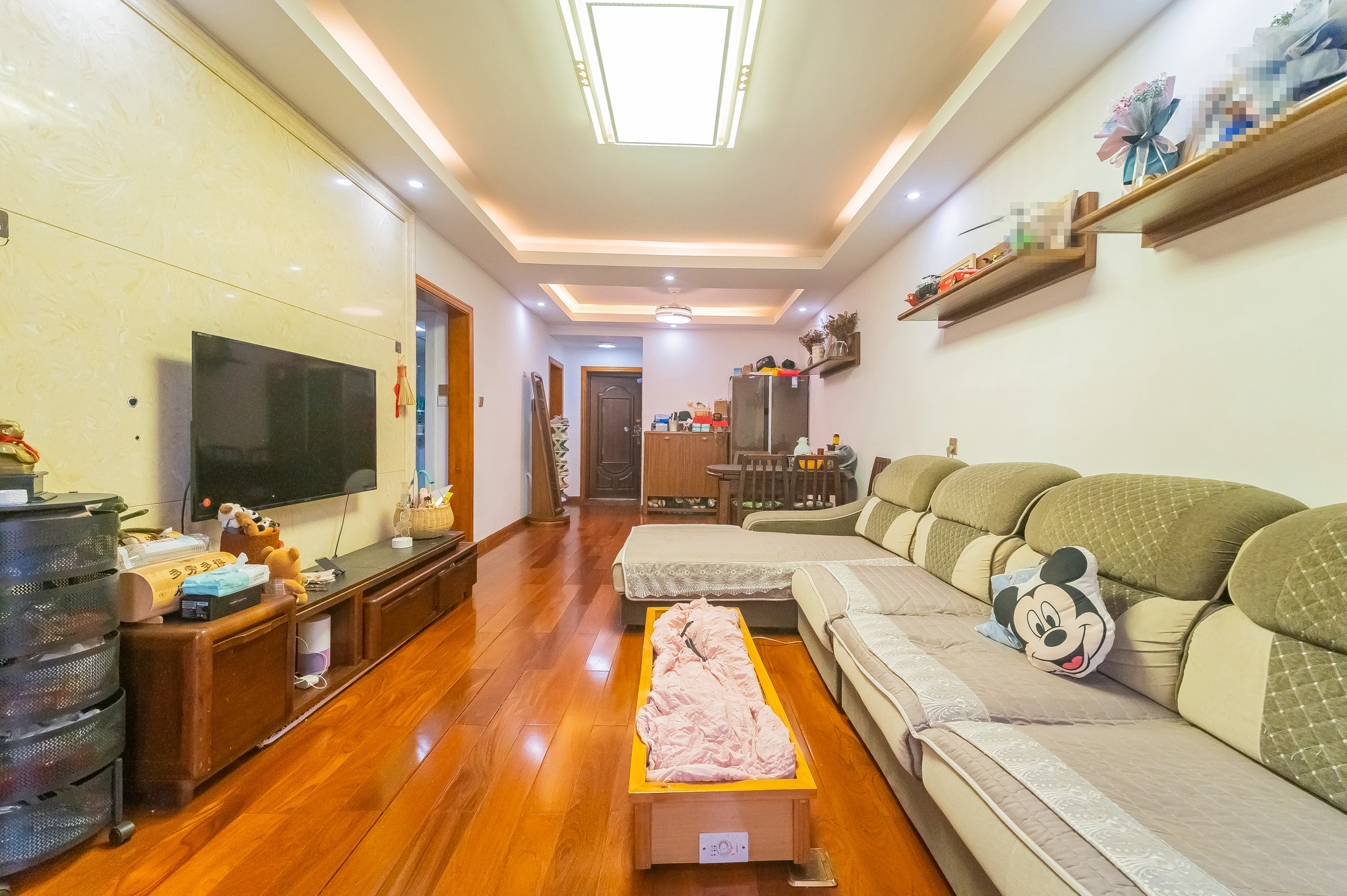 深业睿城  2室2厅1卫    66.8万 深业睿城  2室2厅1卫    66.8万客厅