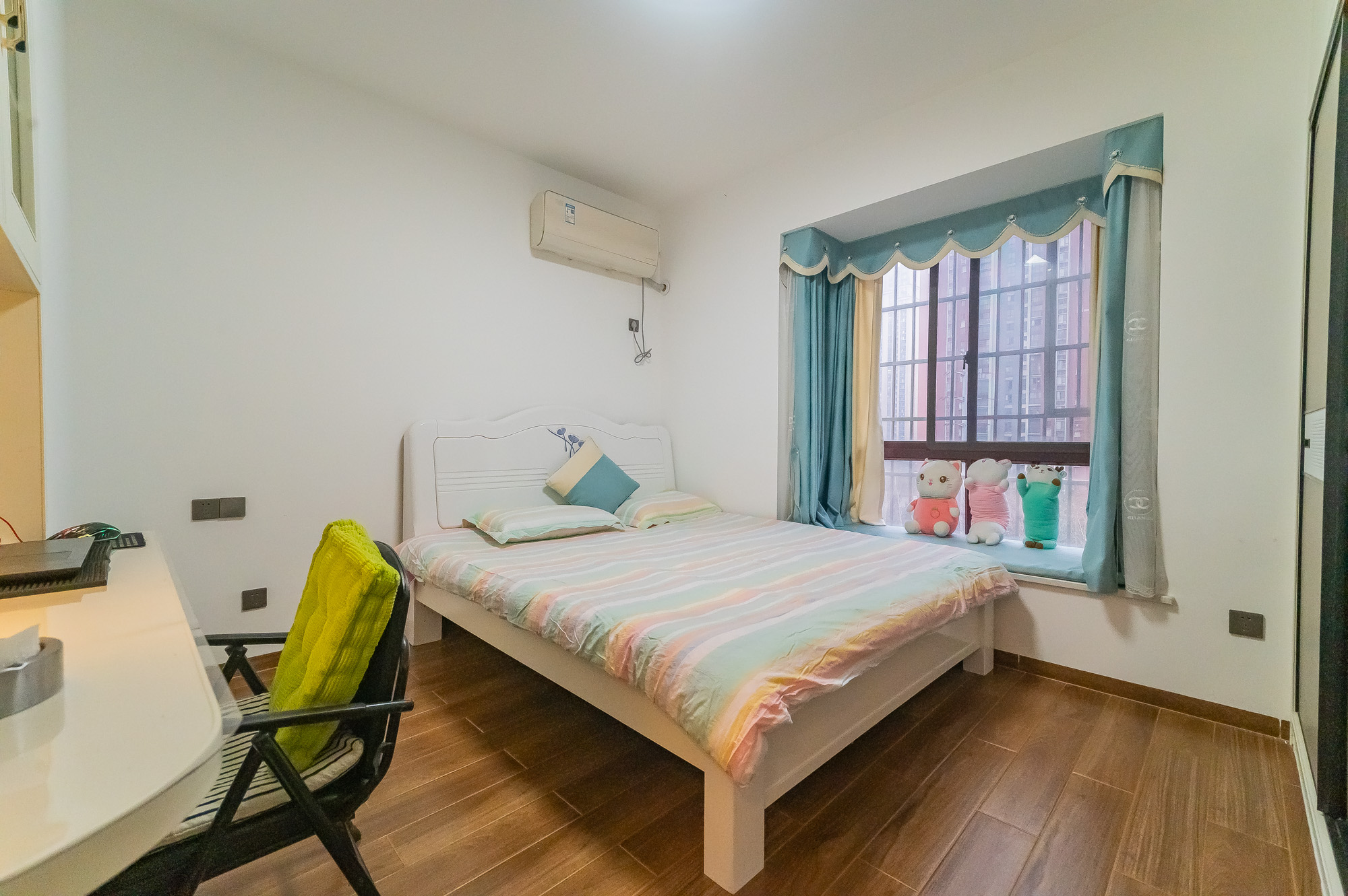 圆梦康乐城  3室2厅1卫    56.8万 圆梦康乐城  3室2厅1卫    56.8万卧室