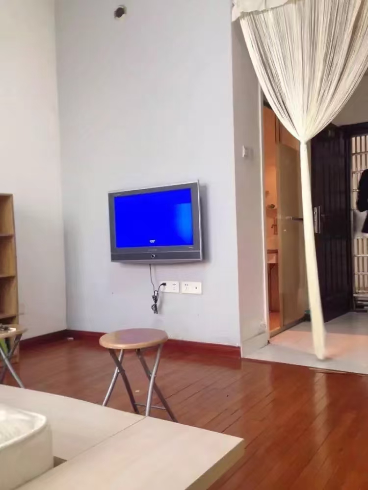 YO领域(领御大厦) 1室1厅1卫 1800.0元/月 YO领域(领御大厦) 1室1厅1卫 1800.0元/月室内图