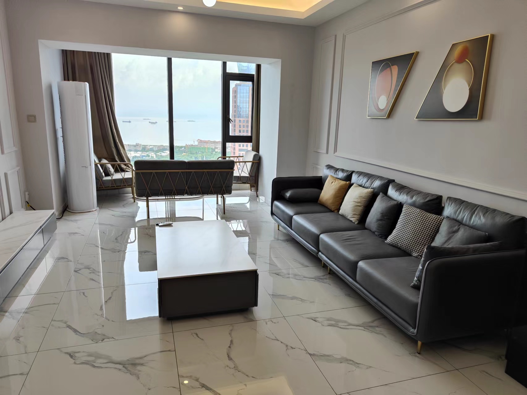 华润中心 3室2厅2卫 330.0万 华润中心 3室2厅2卫 330.0万室内图