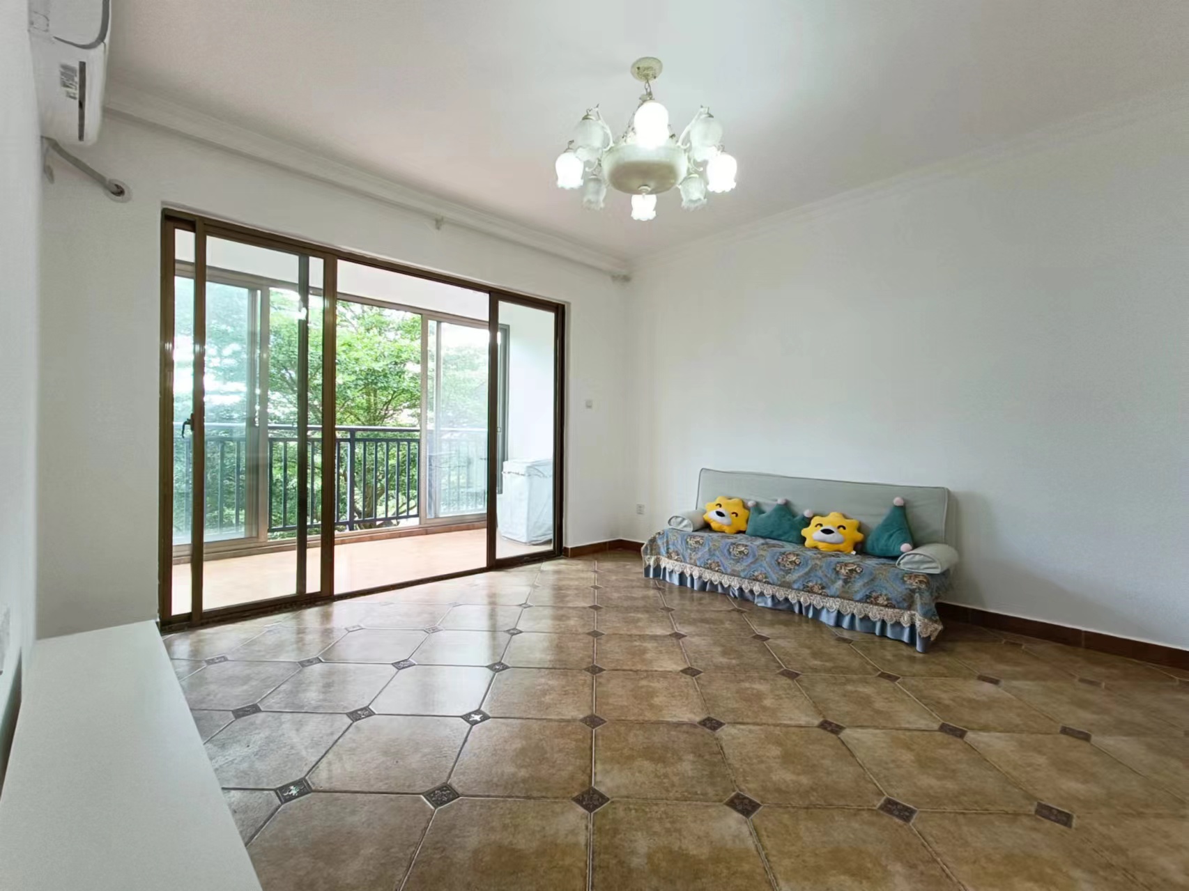 紫园A区 2室2厅1卫 245.0万 紫园A区 2室2厅1卫 245.0万室内图