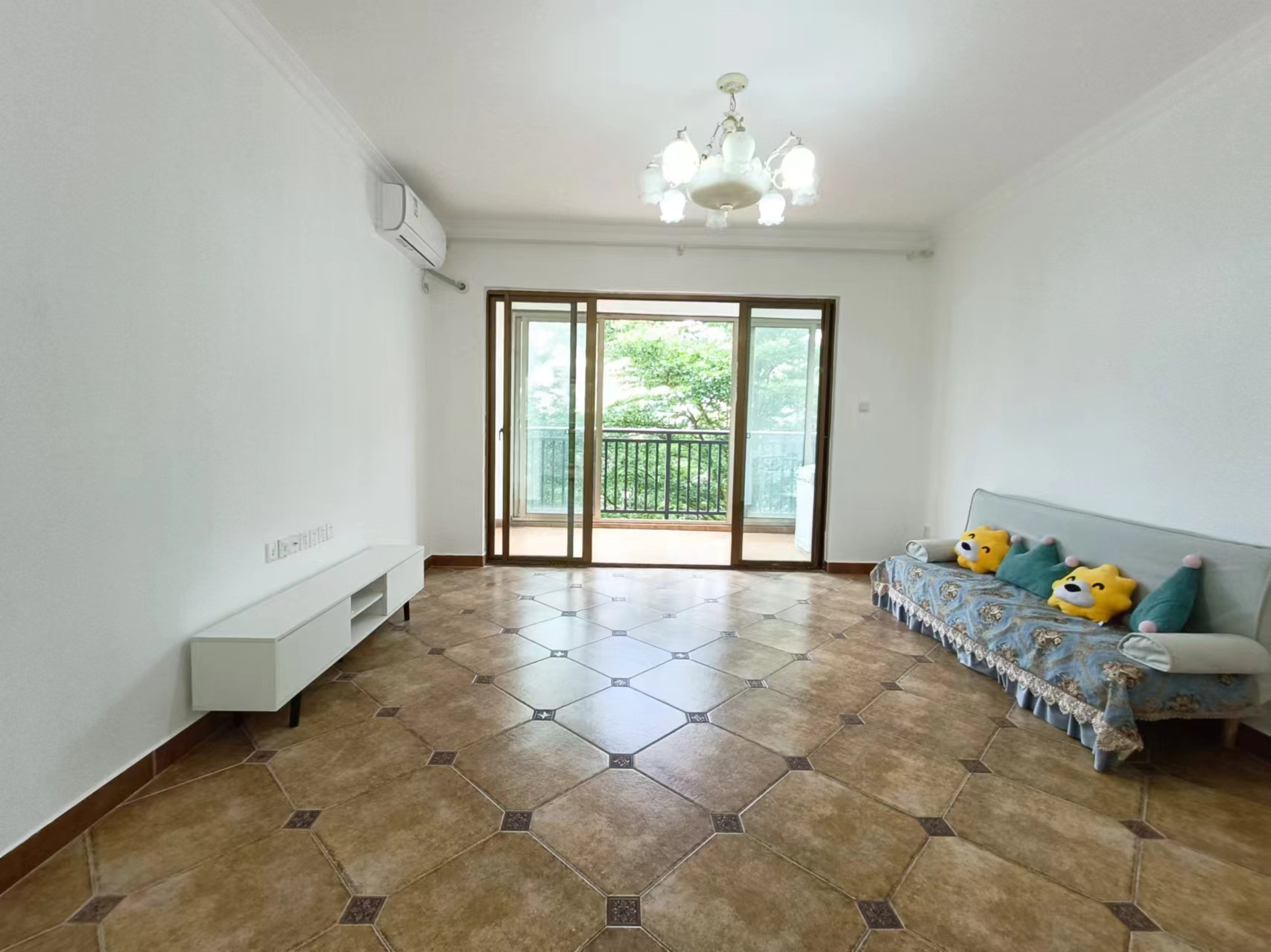 紫园A区 2室2厅1卫 245.0万 紫园A区 2室2厅1卫 245.0万室内图