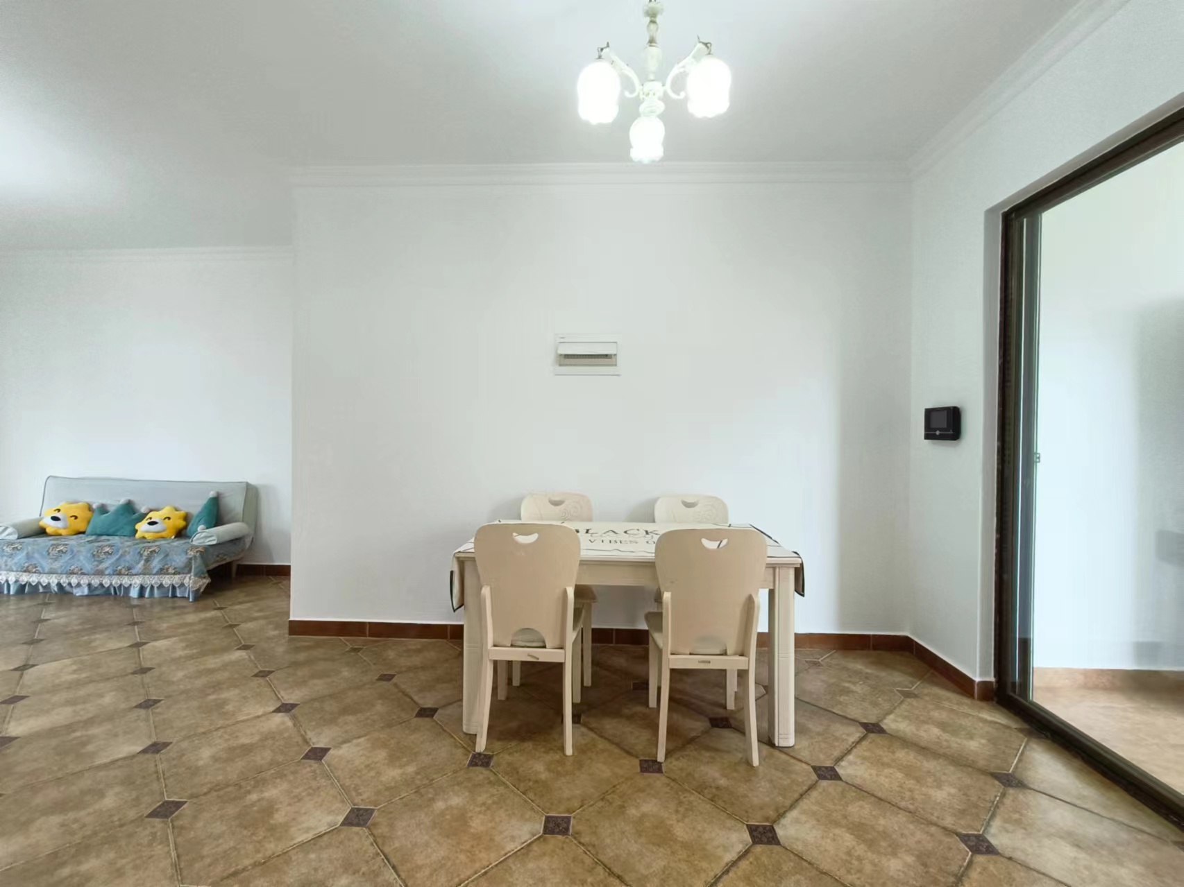 紫园A区 2室2厅1卫 245.0万 紫园A区 2室2厅1卫 245.0万室内图