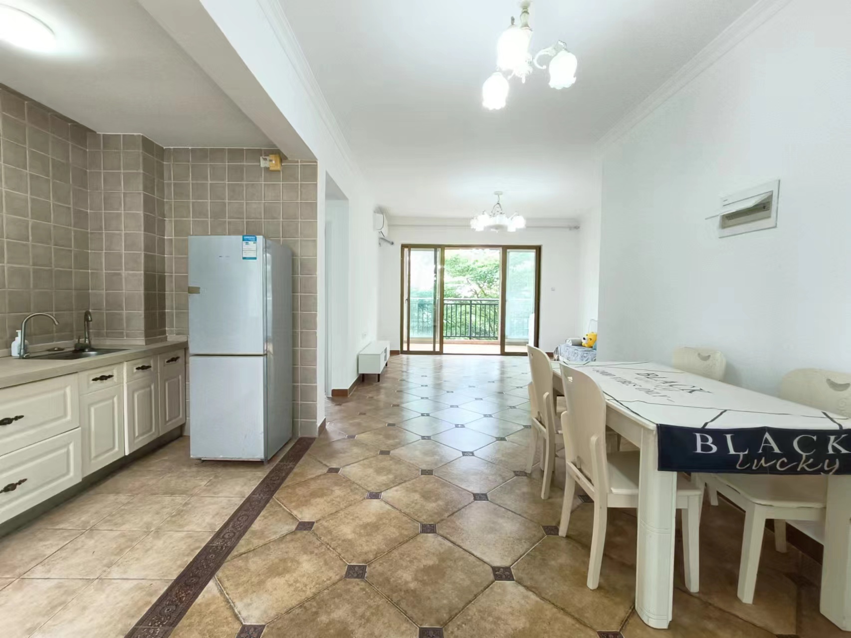 紫园A区 2室2厅1卫 245.0万 紫园A区 2室2厅1卫 245.0万室内图