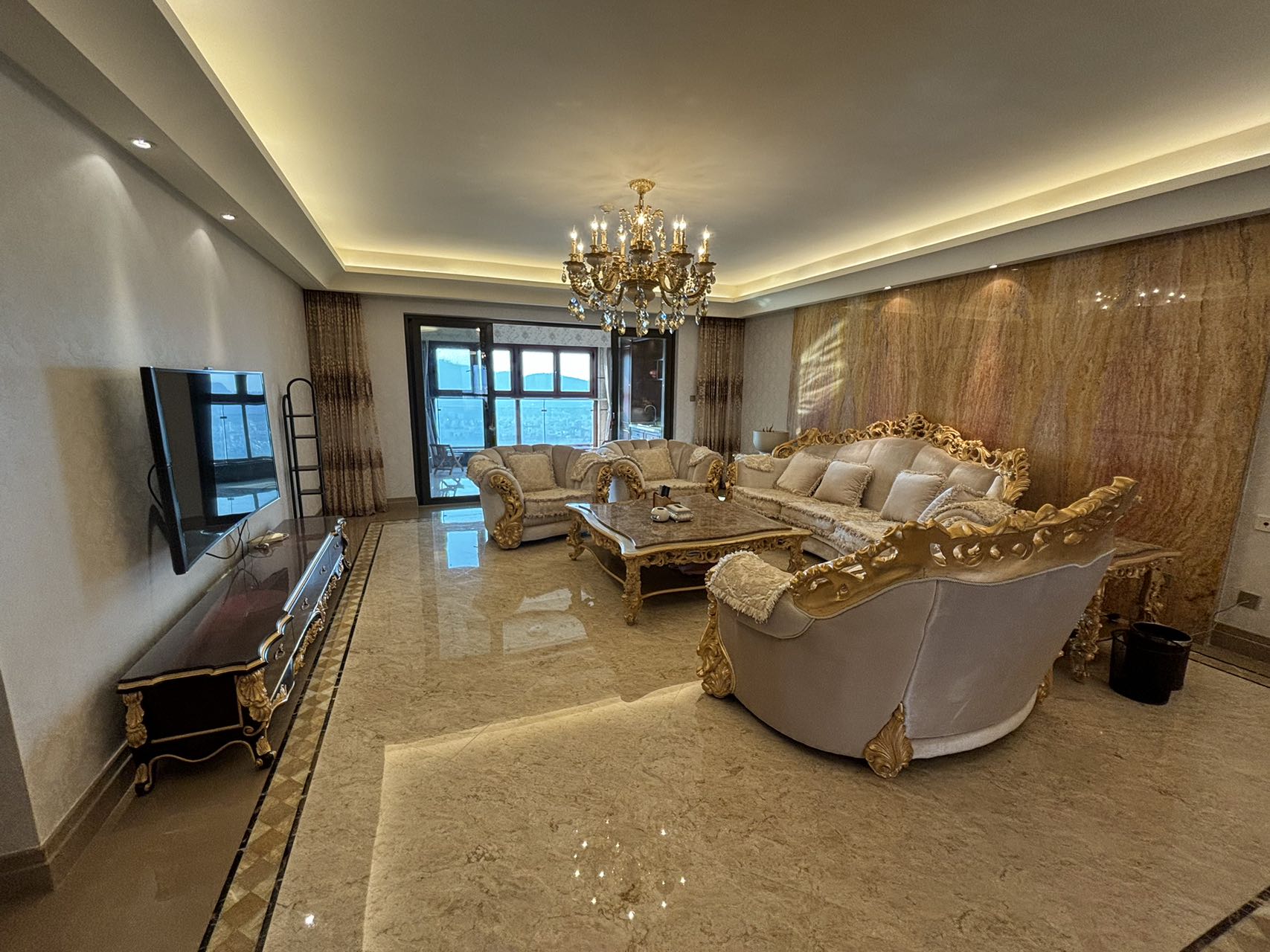 华远华中心 4室2厅2卫 18000.0元/月 华远华中心 4室2厅2卫 18000.0元/月室内图