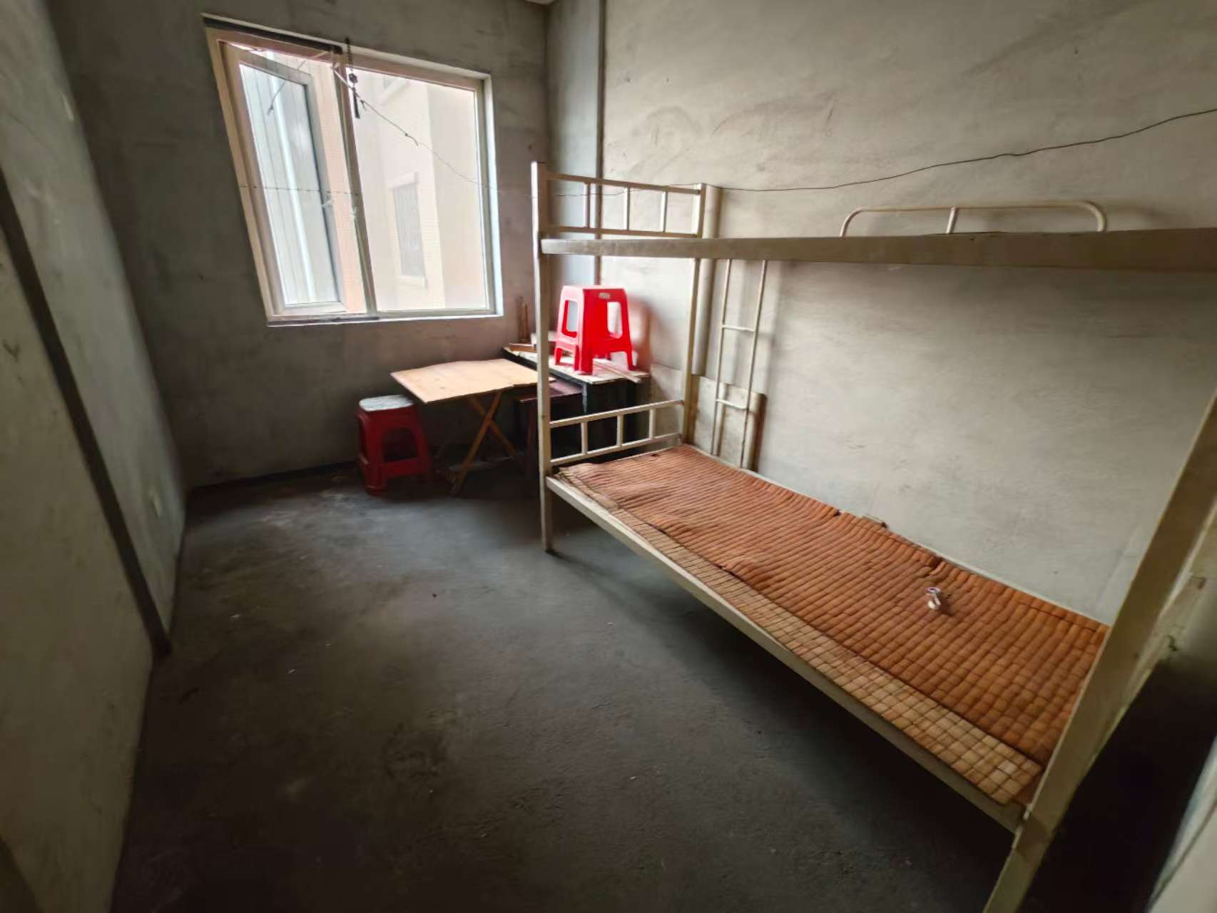 洋湖明园一期 4室2厅2卫 1800.0元/月 洋湖明园一期 4室2厅2卫 1800.0元/月室内图