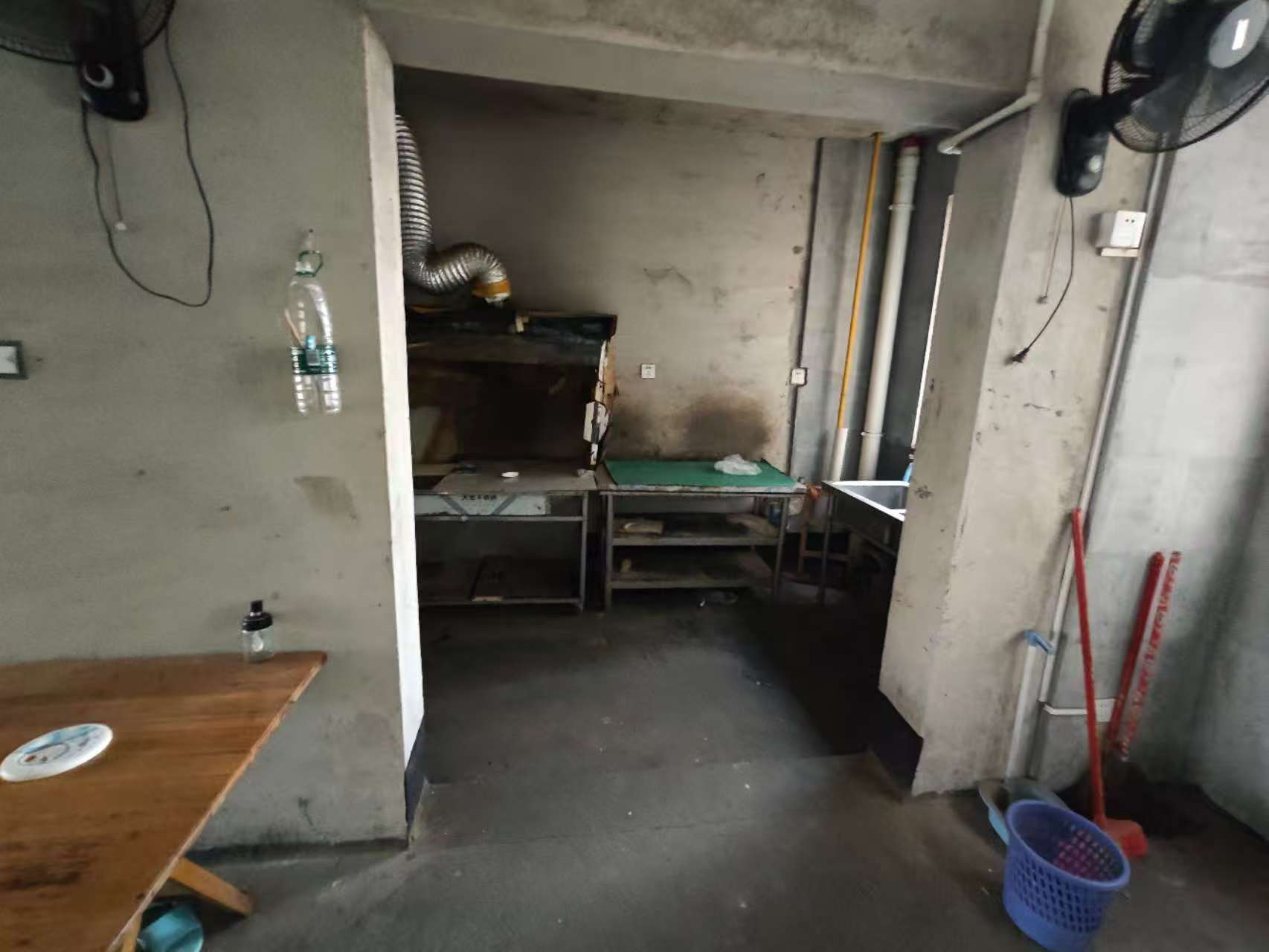 洋湖明园一期 4室2厅2卫 1800.0元/月 洋湖明园一期 4室2厅2卫 1800.0元/月室内图