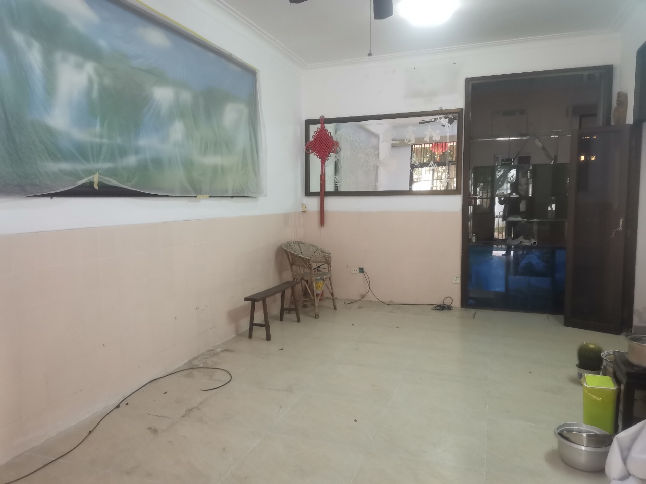 市委宿舍大院  9室2厅2卫    11000.0元/月 市委宿舍大院  9室2厅2卫    11000.0元/月室内图