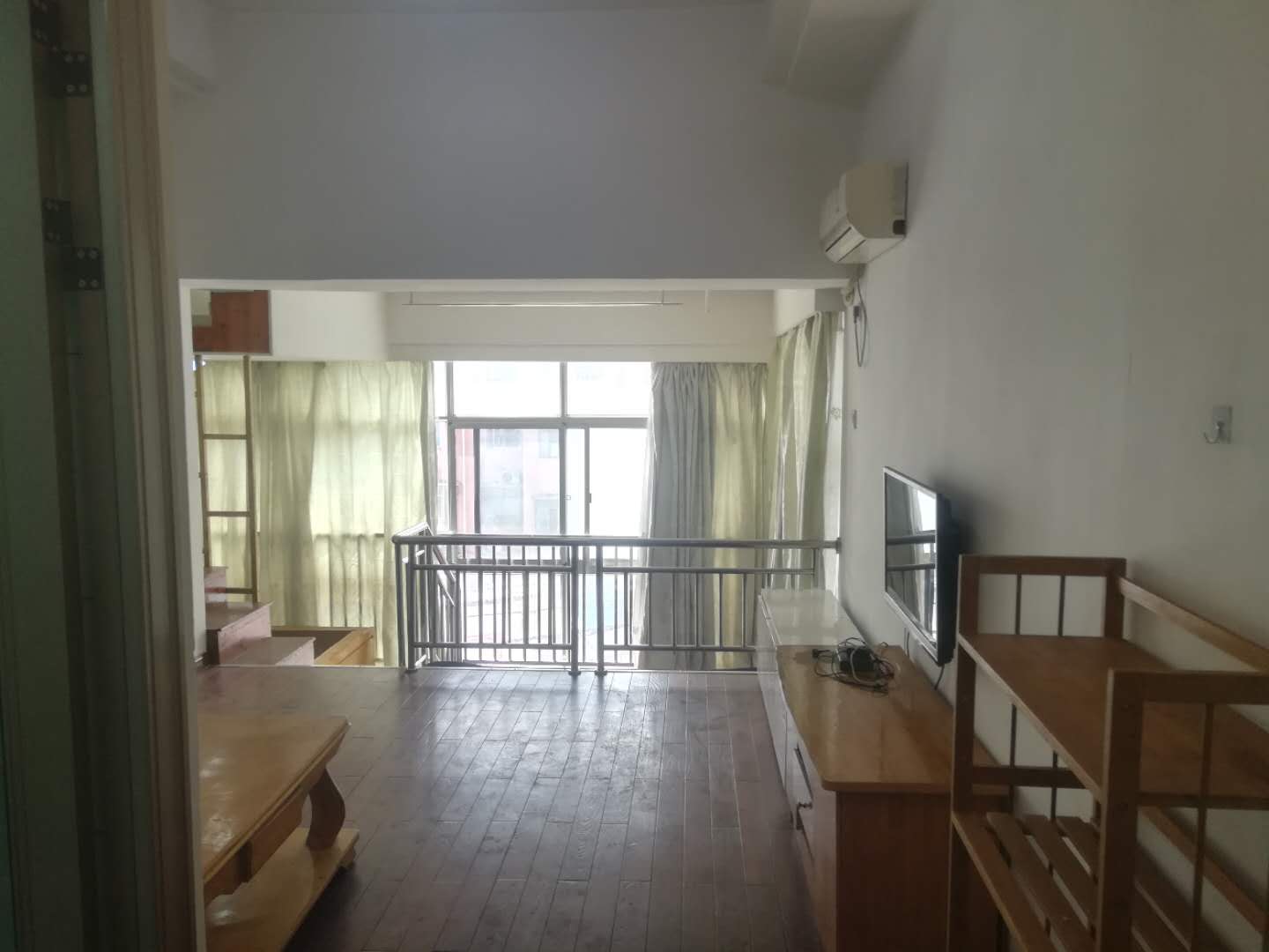 自由.com（自由大厦）  1室1厅1卫    1800.0元/月室内图