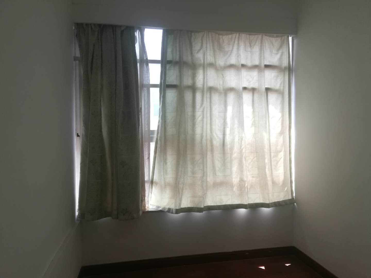 自由.com(自由大厦)  1室1厅1卫    1800.0元/月 自由.com(自由大厦)  1室1厅1卫    1800.0元/月