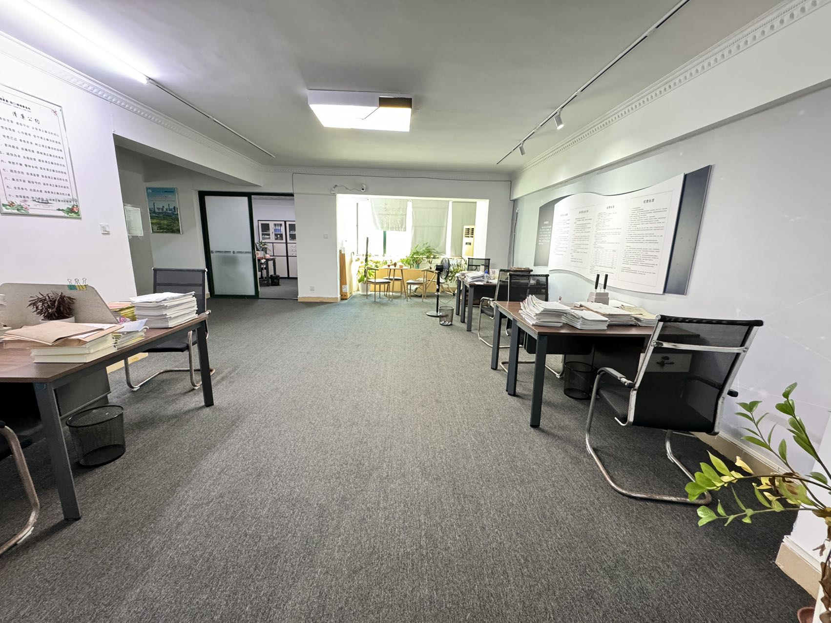 新达商务大厦 3室2厅2卫 180.0万 新达商务大厦 3室2厅2卫 180.0万室内图