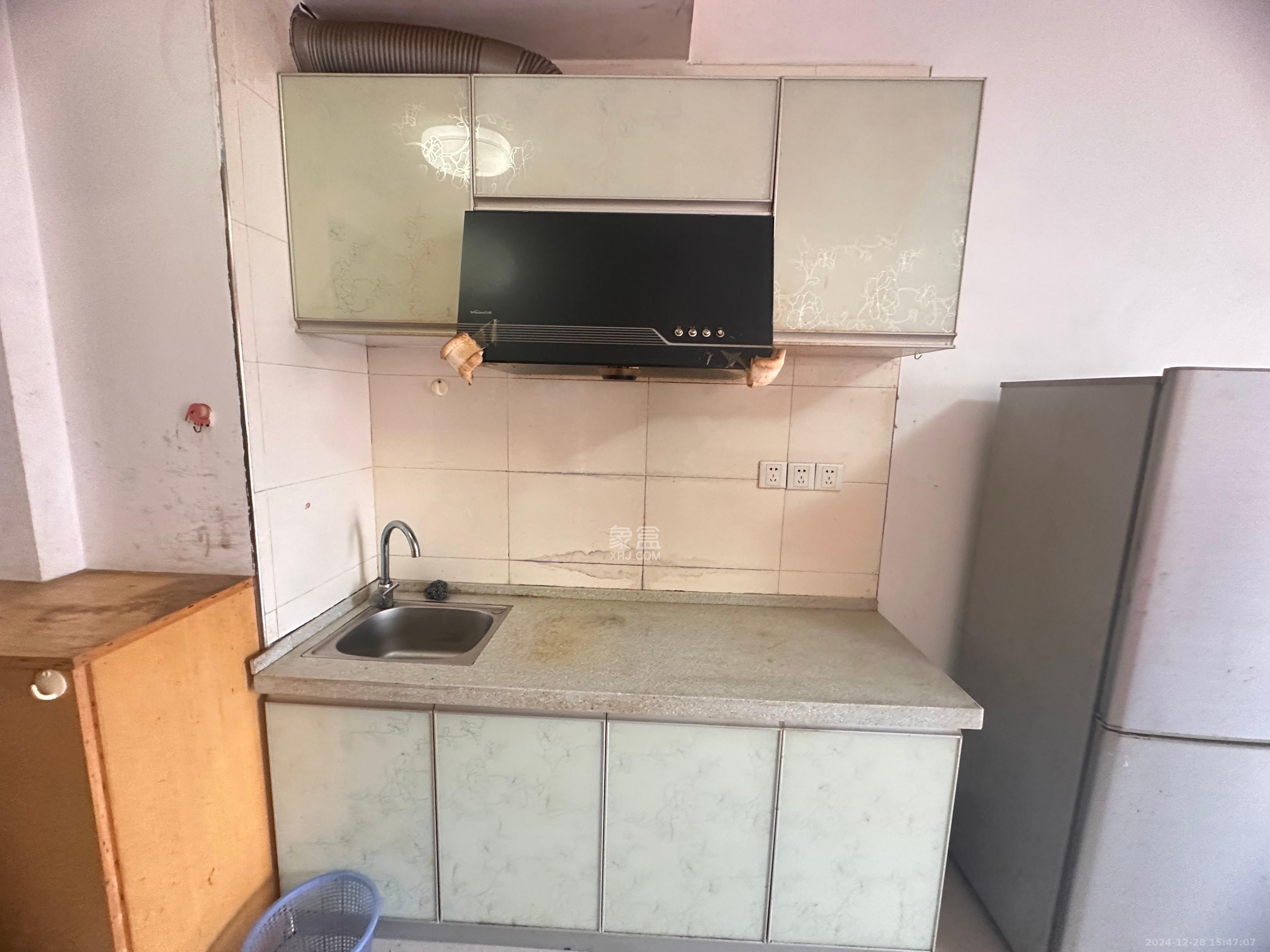 德庆水韵山城 1室1厅1卫 1200.0元/月 德庆水韵山城 1室1厅1卫 1200.0元/月室内图