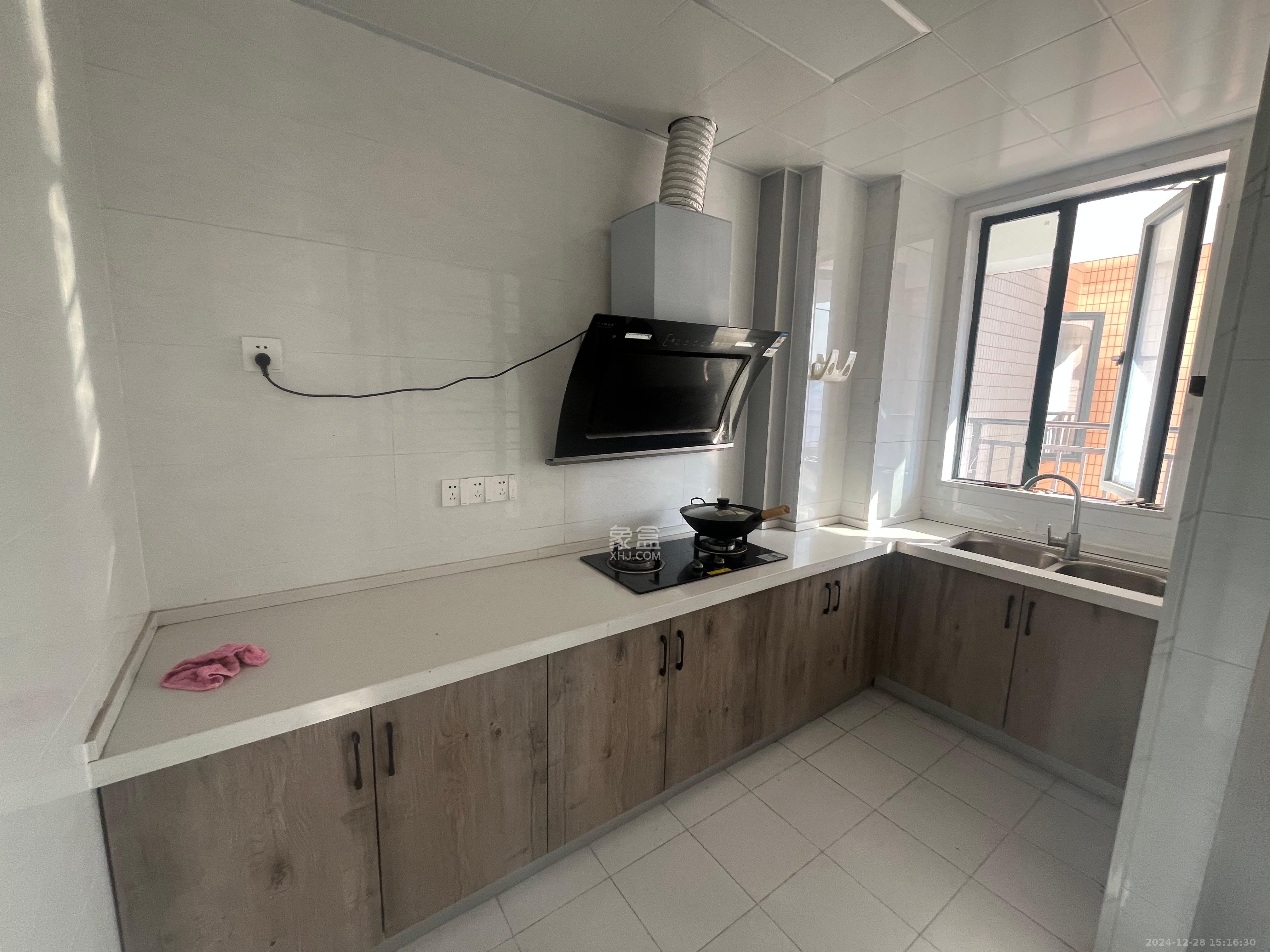 金湘苑(星澜之悦) 4室2厅2卫 2000.0元/月 金湘苑(星澜之悦) 4室2厅2卫 2000.0元/月室内图