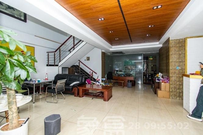 中南汽车世界   22.0㎡      1500.0元/月室内图