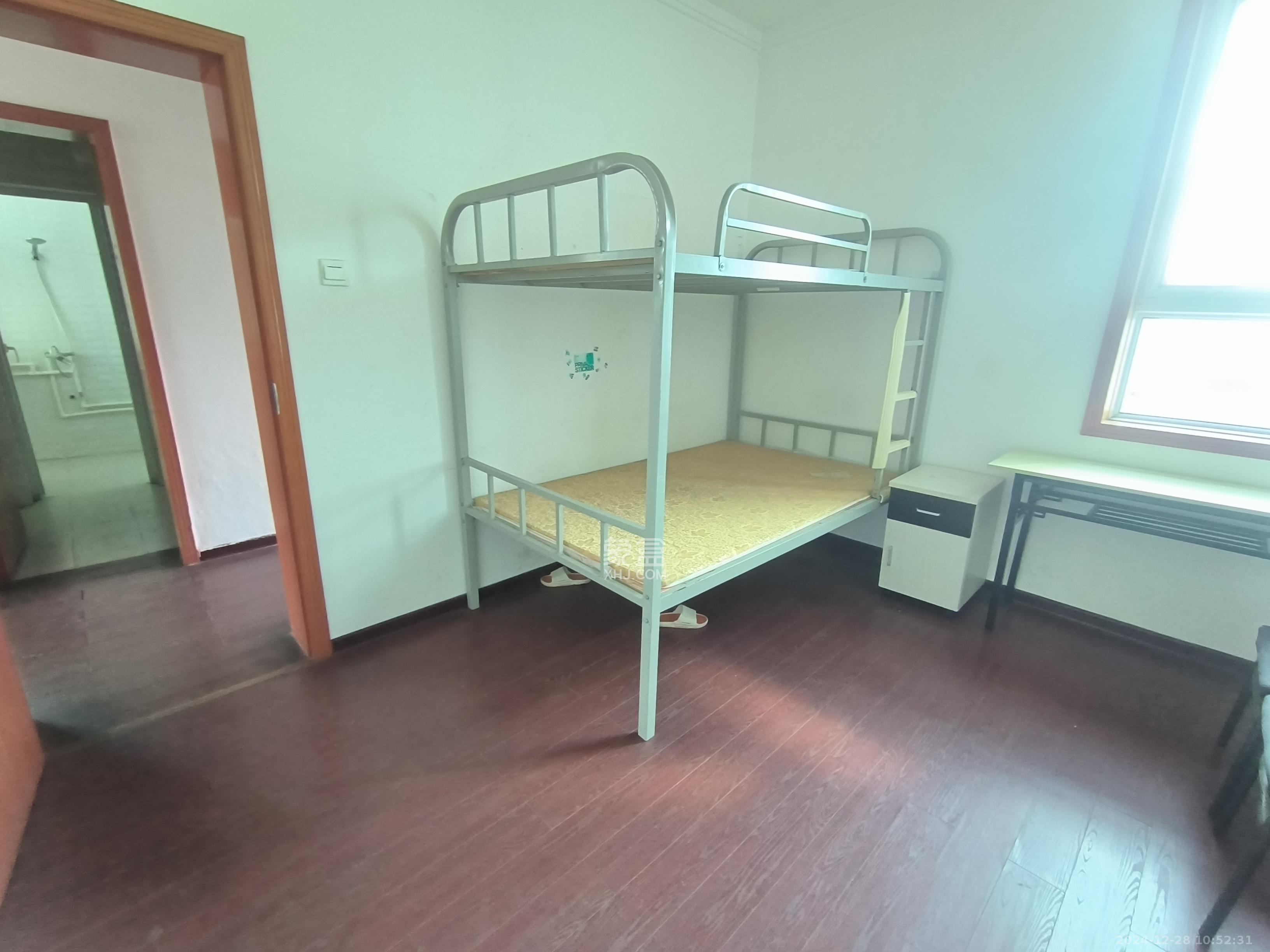 欣胜园 3室1厅2卫 1500.0元/月 欣胜园 3室1厅2卫 1500.0元/月室内图