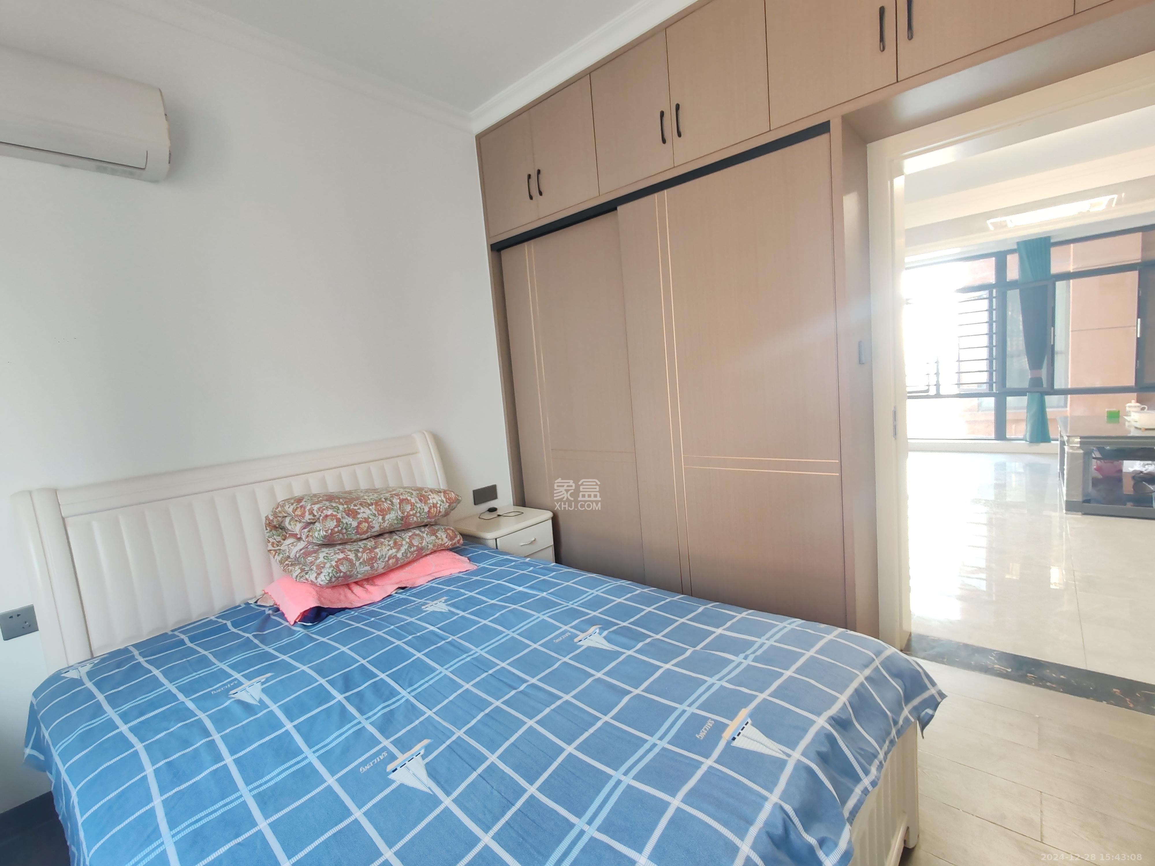 紫华郡 2室2厅2卫 2500.0元/月 紫华郡 2室2厅2卫 2500.0元/月室内图