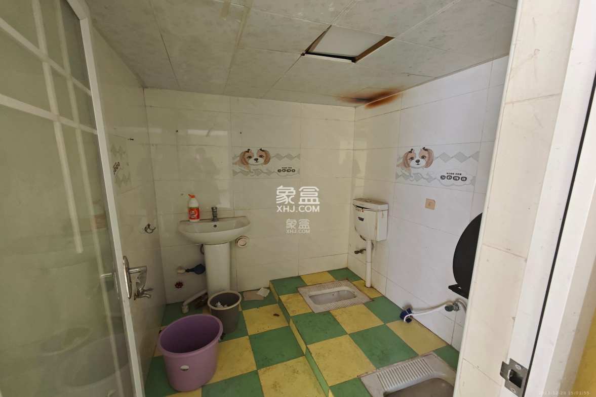 裕园小区(含浦) 3室2厅2卫 4000.0元/月 裕园小区(含浦) 3室2厅2卫 4000.0元/月室内图