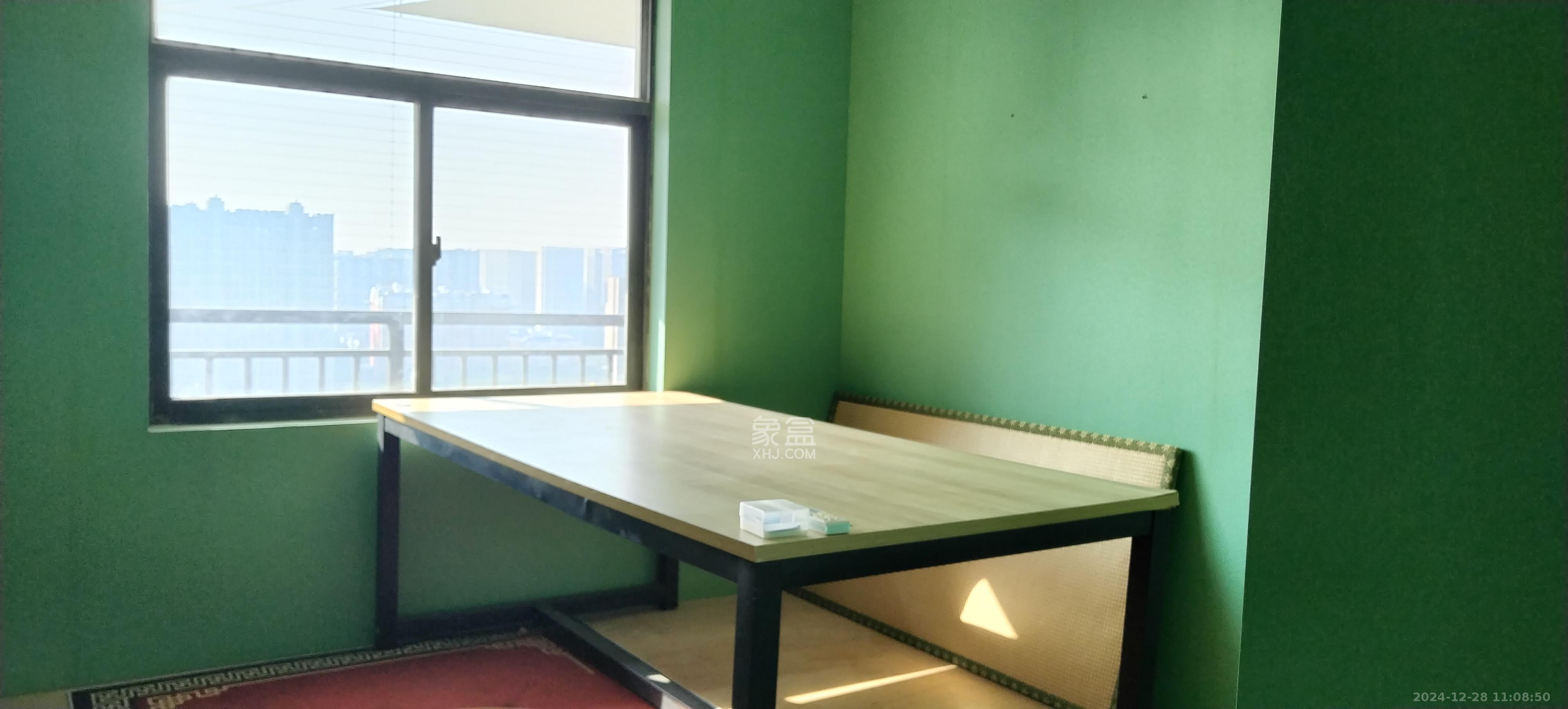 福邸雅苑 4室2厅1卫 2400.0元/月 福邸雅苑 4室2厅1卫 2400.0元/月室内图