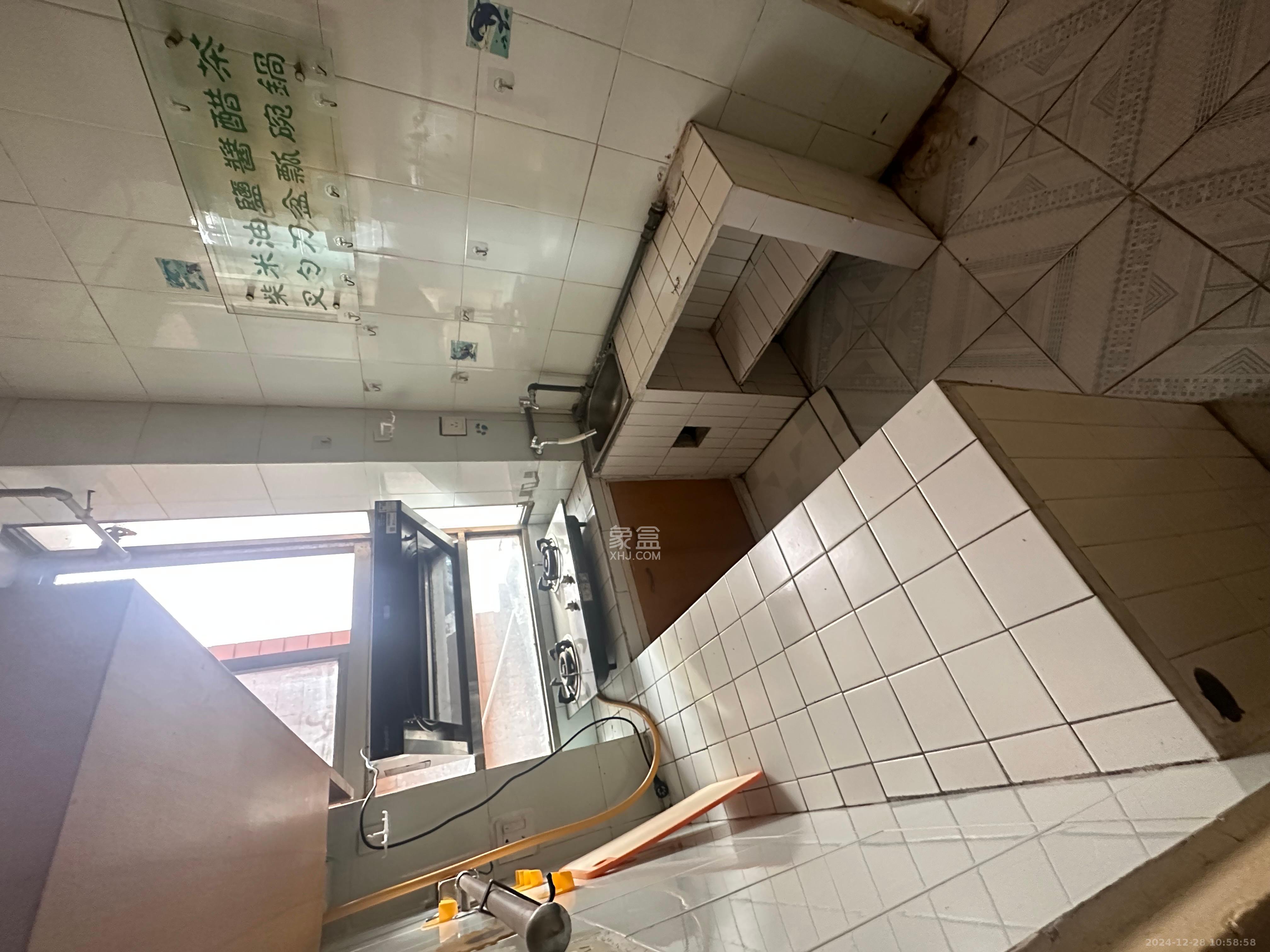 湖南省石油总公司宿舍 1室2厅1卫 2200.0元/月 湖南省石油总公司宿舍 1室2厅1卫 2200.0元/月室内图