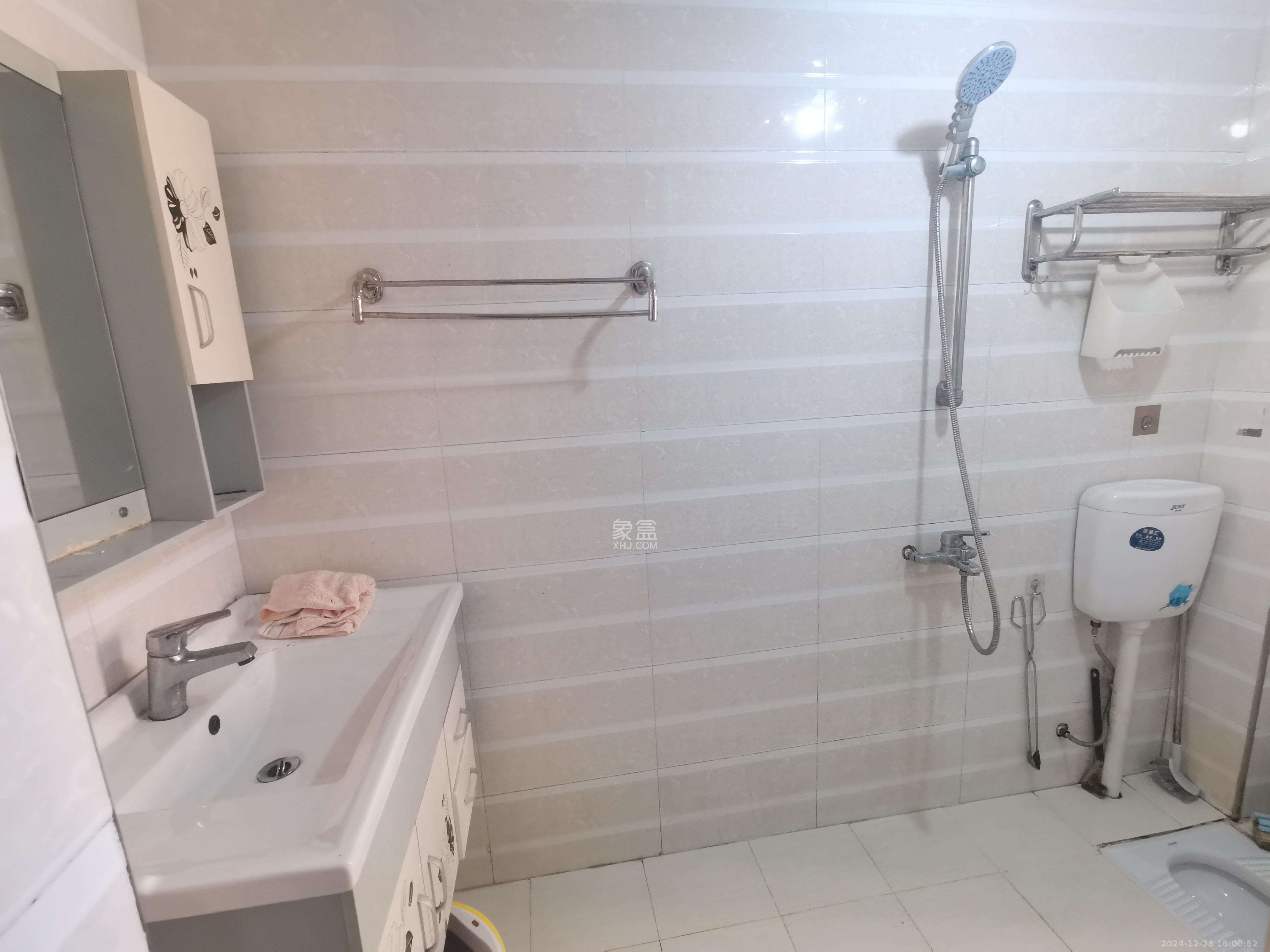 一品嘉庭 1室1厅1卫 1800.0元/月 一品嘉庭 1室1厅1卫 1800.0元/月室内图