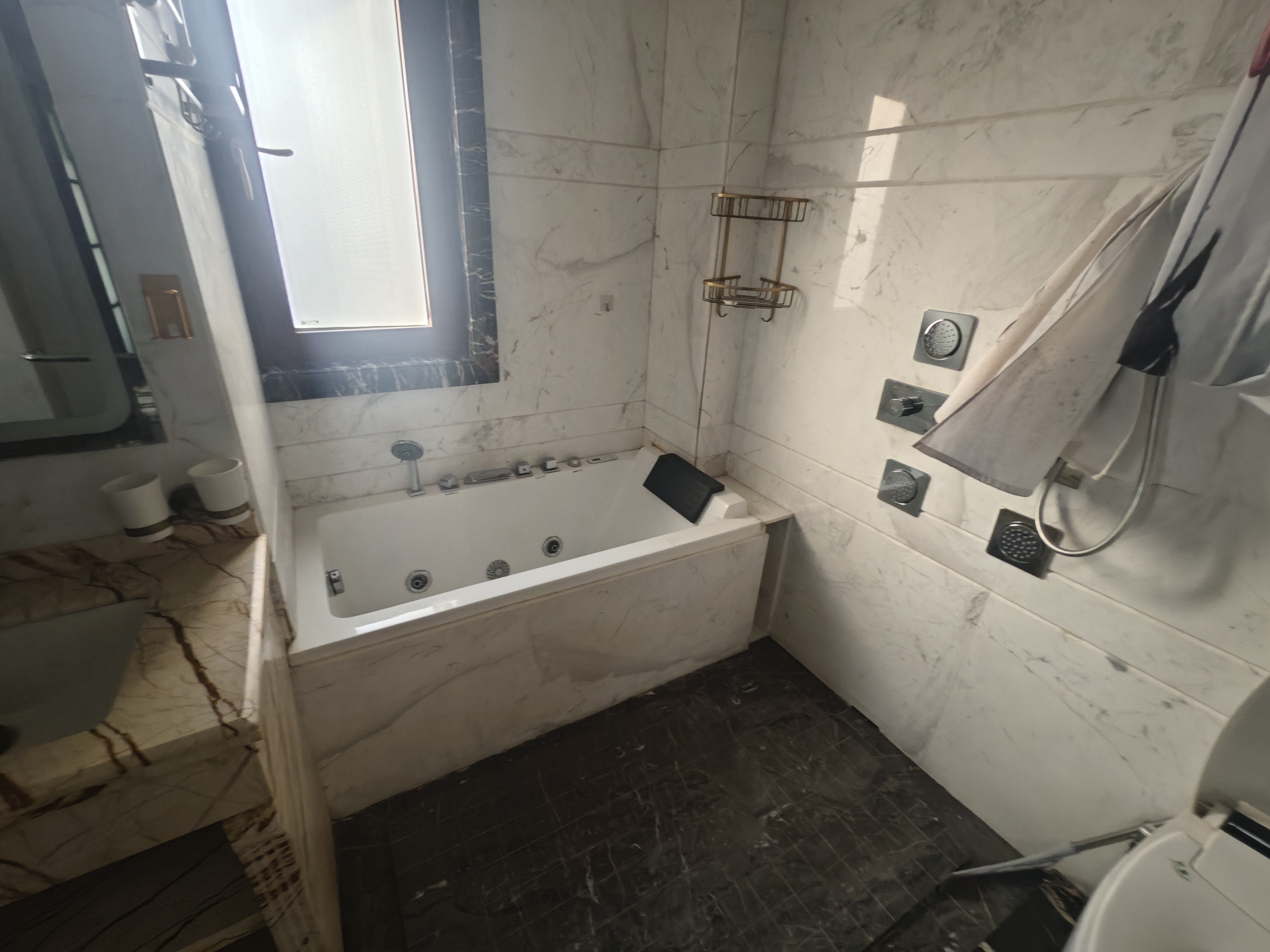 耀江花园文鼎苑  1室0厅0卫    3200.0元/月 耀江花园文鼎苑  1室0厅0卫    3200.0元/月室内图