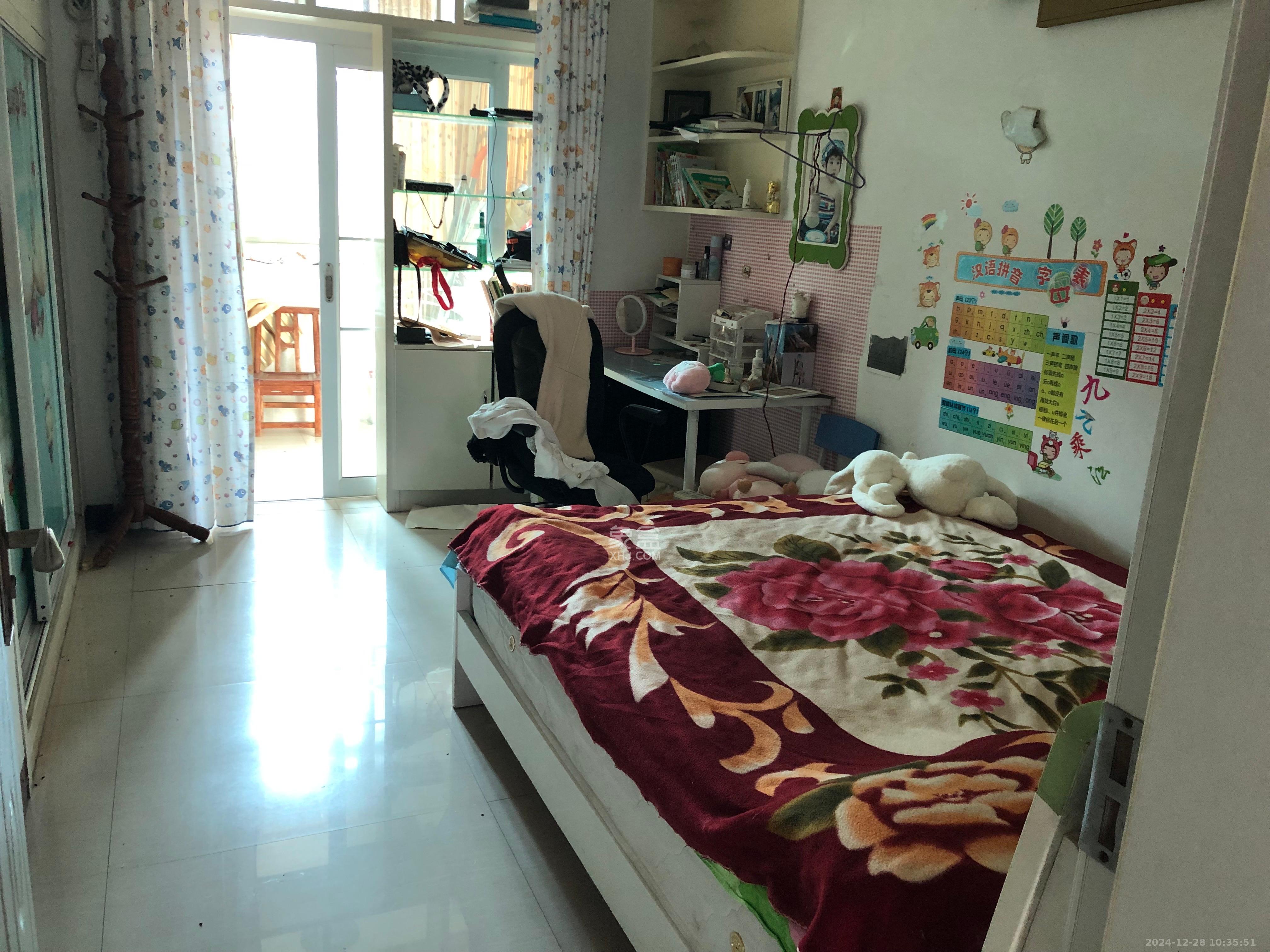 金桂小区一期  1室0厅0卫    1800.0元/月 金桂小区一期  1室0厅0卫    1800.0元/月室内图1