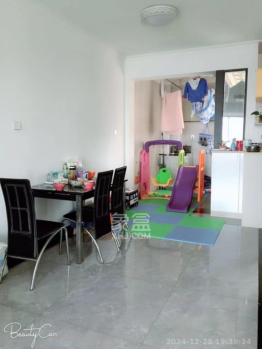 嘉顺苑 3室2厅1卫 2700.0元/月 嘉顺苑 3室2厅1卫 2700.0元/月室内图