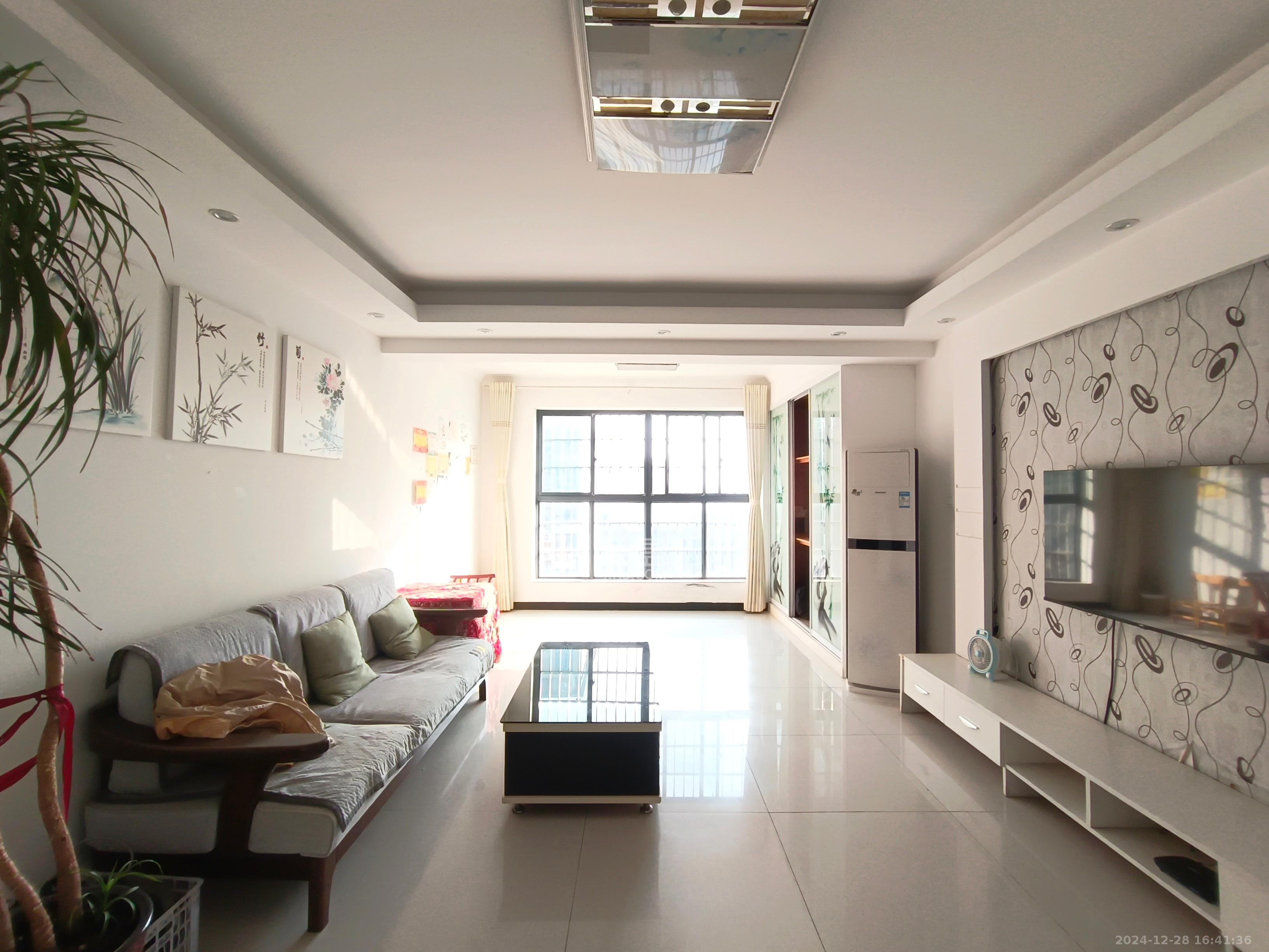 中建麓山和苑 3室2厅1卫 2200.0元/月 中建麓山和苑 3室2厅1卫 2200.0元/月室内图