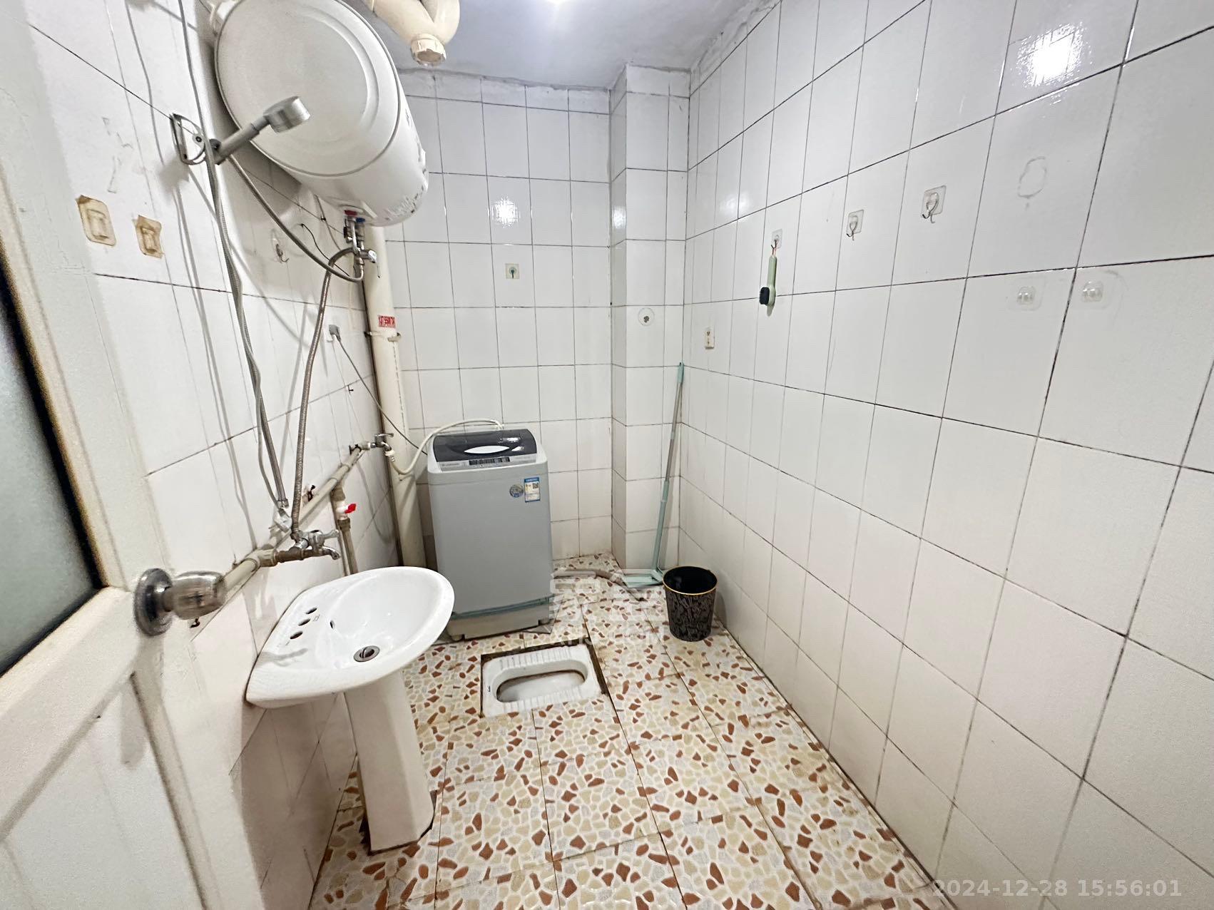 洞井生产安置小区(洞井新兴安置小区) 1室0厅0卫 1200.0元/月 洞井生产安置小区(洞井新兴安置小区) 1室0厅0卫 1200.0元/月室内图